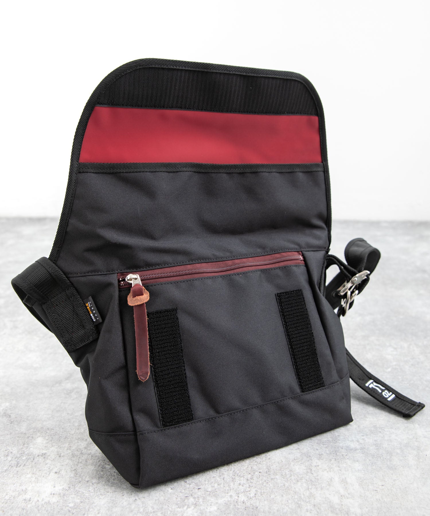 Butler Verner Sails バトラーバーナーセイルズ 日本製 国産 コーデュラウォータープルーフメッセンジャー JA-1605-2 8780