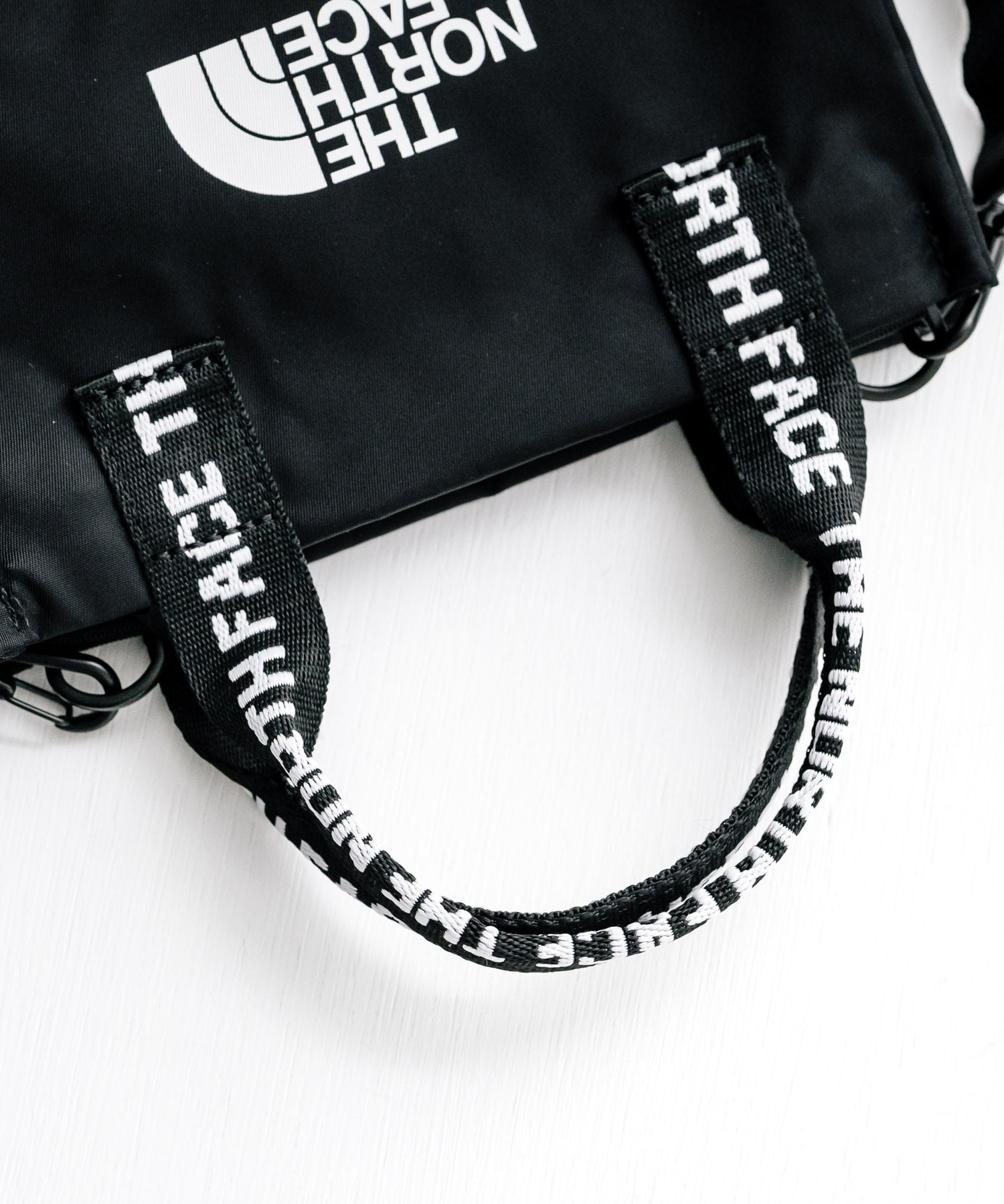 新色追加 THE NORTH FACE ザ・ノースフェイス WHITE LABEL ホワイトレーベル 韓国限定 BONNEY CROSS BAG MINI 2way ミニクロスバッグ 14343