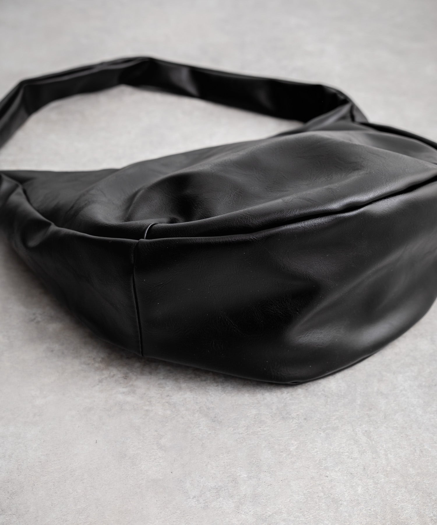 PUレザー ビッグショルダーバッグ 14290