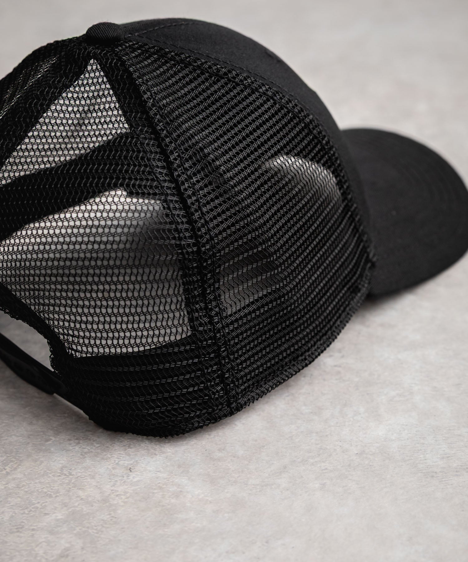 THE NORTH FACE ザ・ノースフェイス MUDDER TRUCKER メッシュスナップバックキャップ ロゴワッペンベースボールキャップ