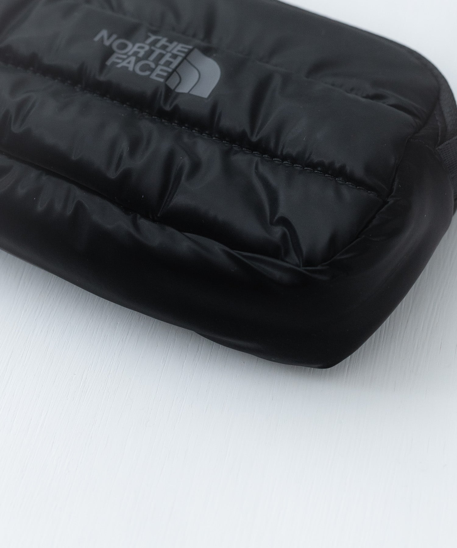 日本未展開モデル WHITE LABEL THE NORTH FACE CHUBBY CROSS BAG MINI ラウンド型キルティングミニクロスショルダーバッグ 15363