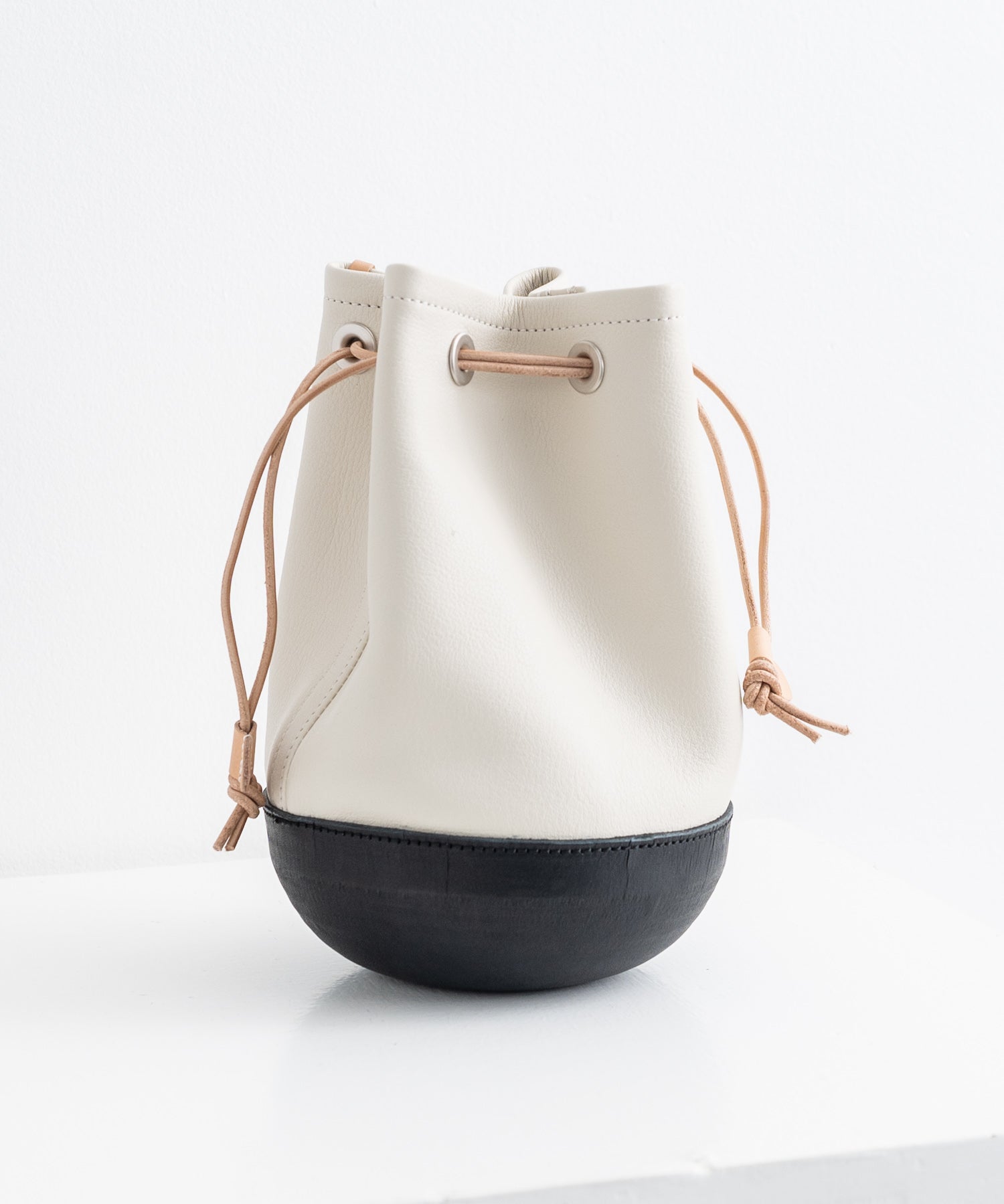 Butler Verner Sails バトラーバーナーセイルズ 日本製 国産DARUMA ALLレザー巾着バッグ JA-2635 11515