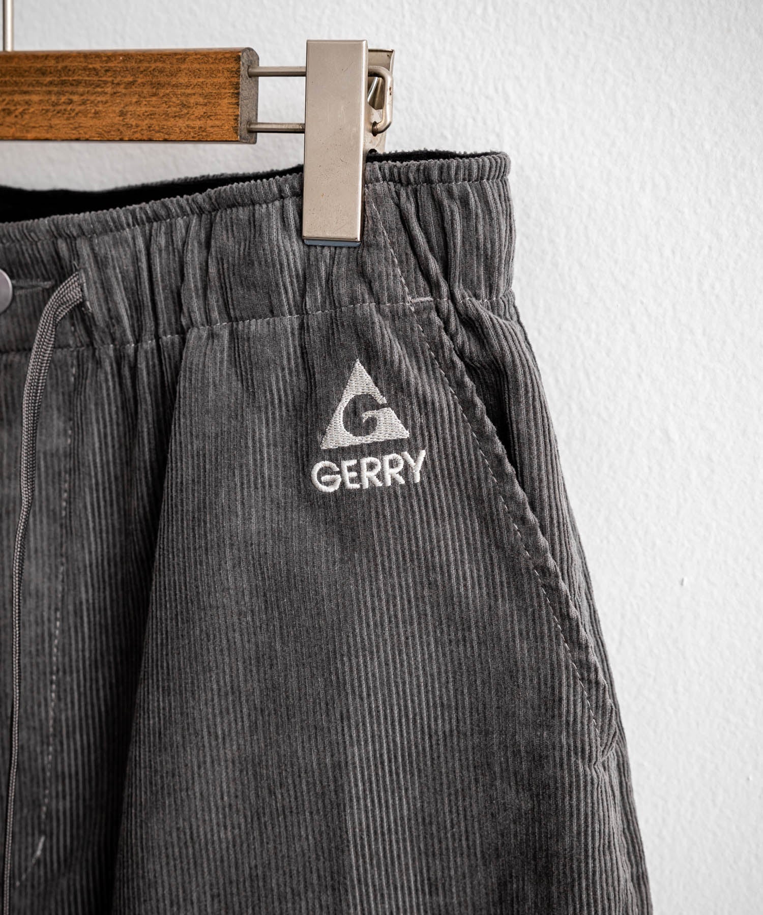 GERRY ジェリー コーデュロイ イージーワイドテーパードパンツ