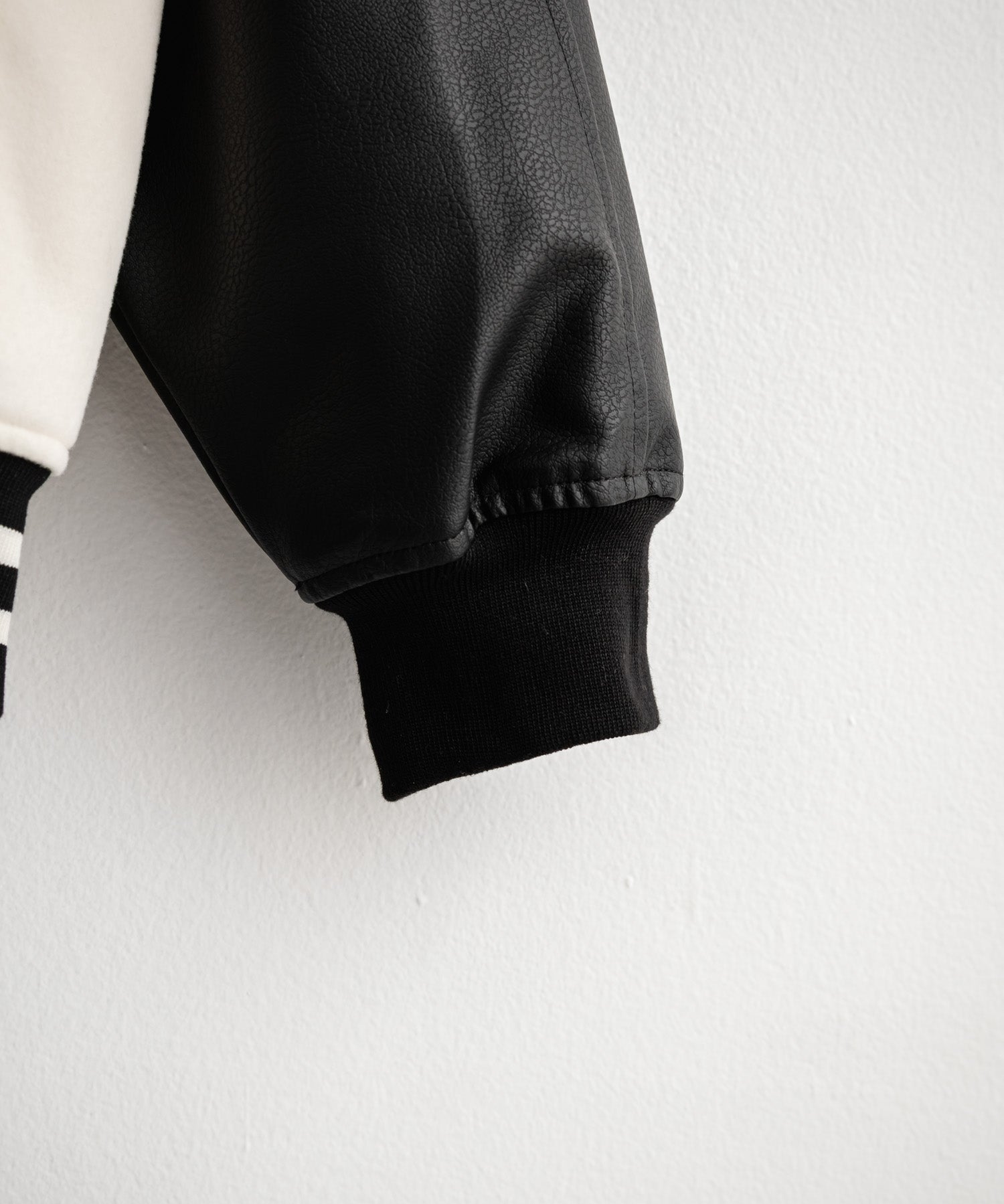 日本未展開モデル WHITE LABEL THE NORTH FACE VARSITY HEAT JACKET オーバーサイズフェイクレザー切替スタジャン/ブルゾン 15555