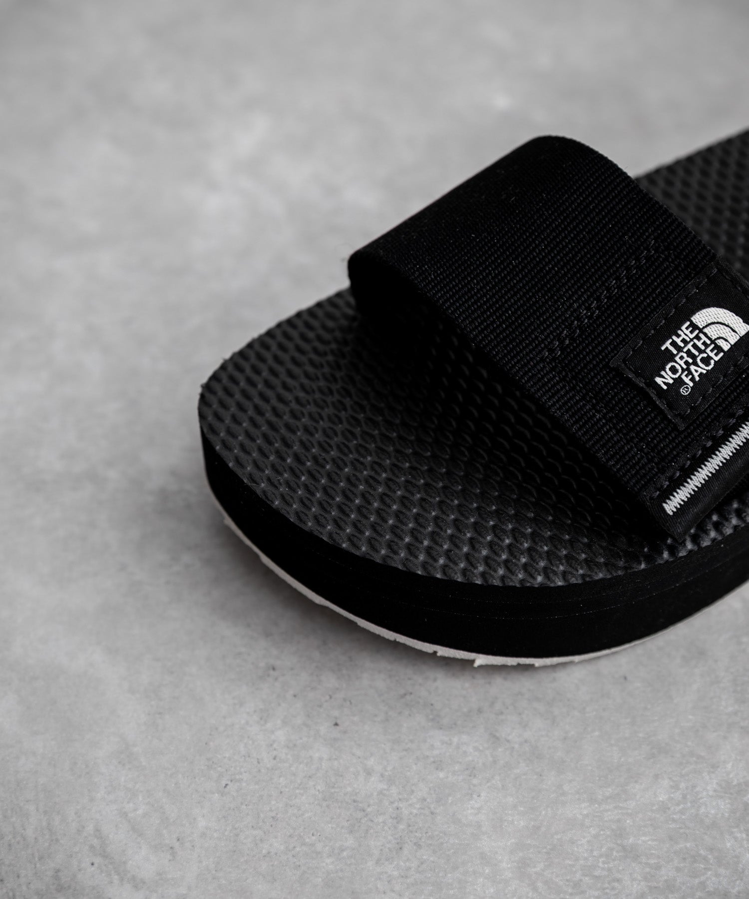 THE NORTH FACE W SKEENA SANDAL PLATFORM オンライン限定 ワンポイントロゴボリュームソール厚底スポーツサンダル 16220