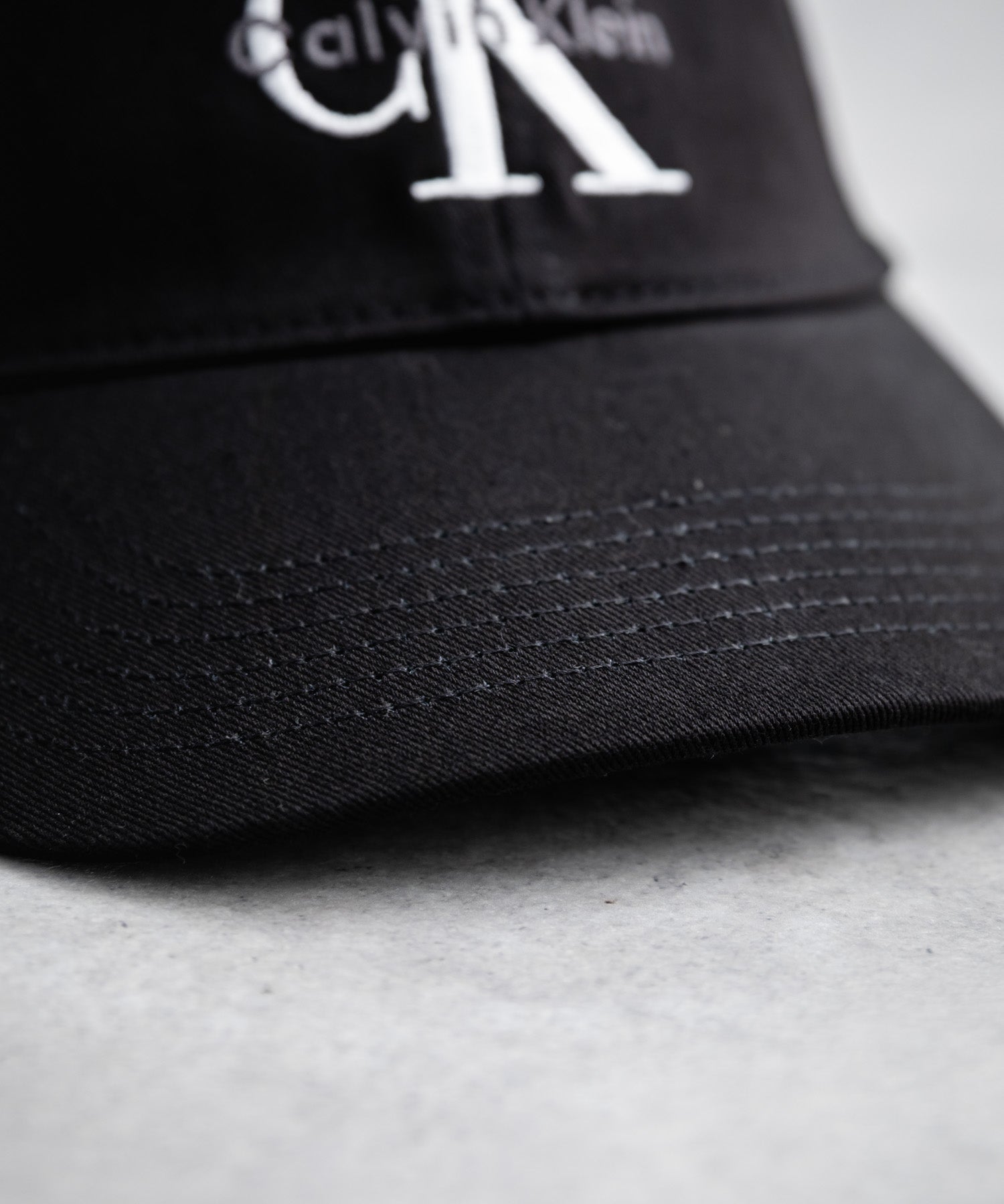 Calvin Klein カルバンクライン LOGO TWILL CAP ワンポイントロゴ刺繍6パネルベースボールキャップ 15931