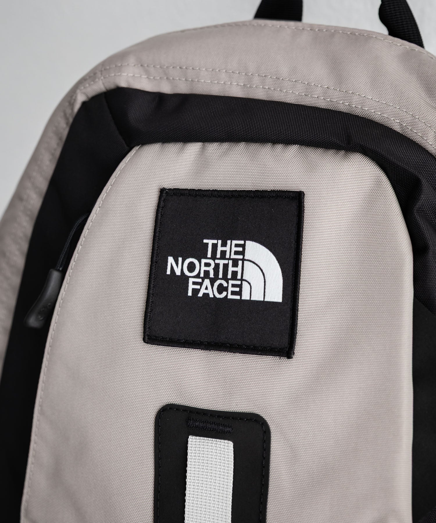 THE NORTH FACE ザ・ノースフェイス HOT SHOT SLING ホットショットスリングバッグ A4収納ワンショルダーバッグ 16389