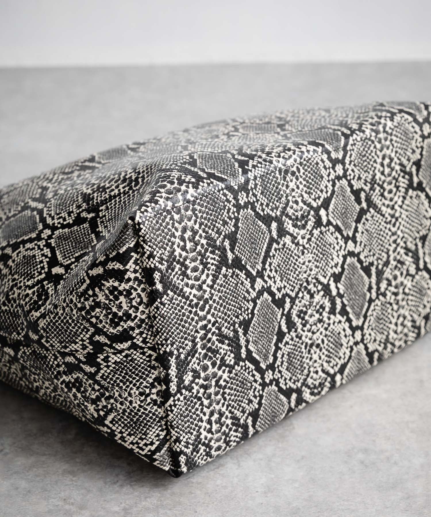 Butler Verner Sails バトラーバーナーセイルズ 日本製 国産 スネーク柄2WAYトートバッグ JI-2854 13473