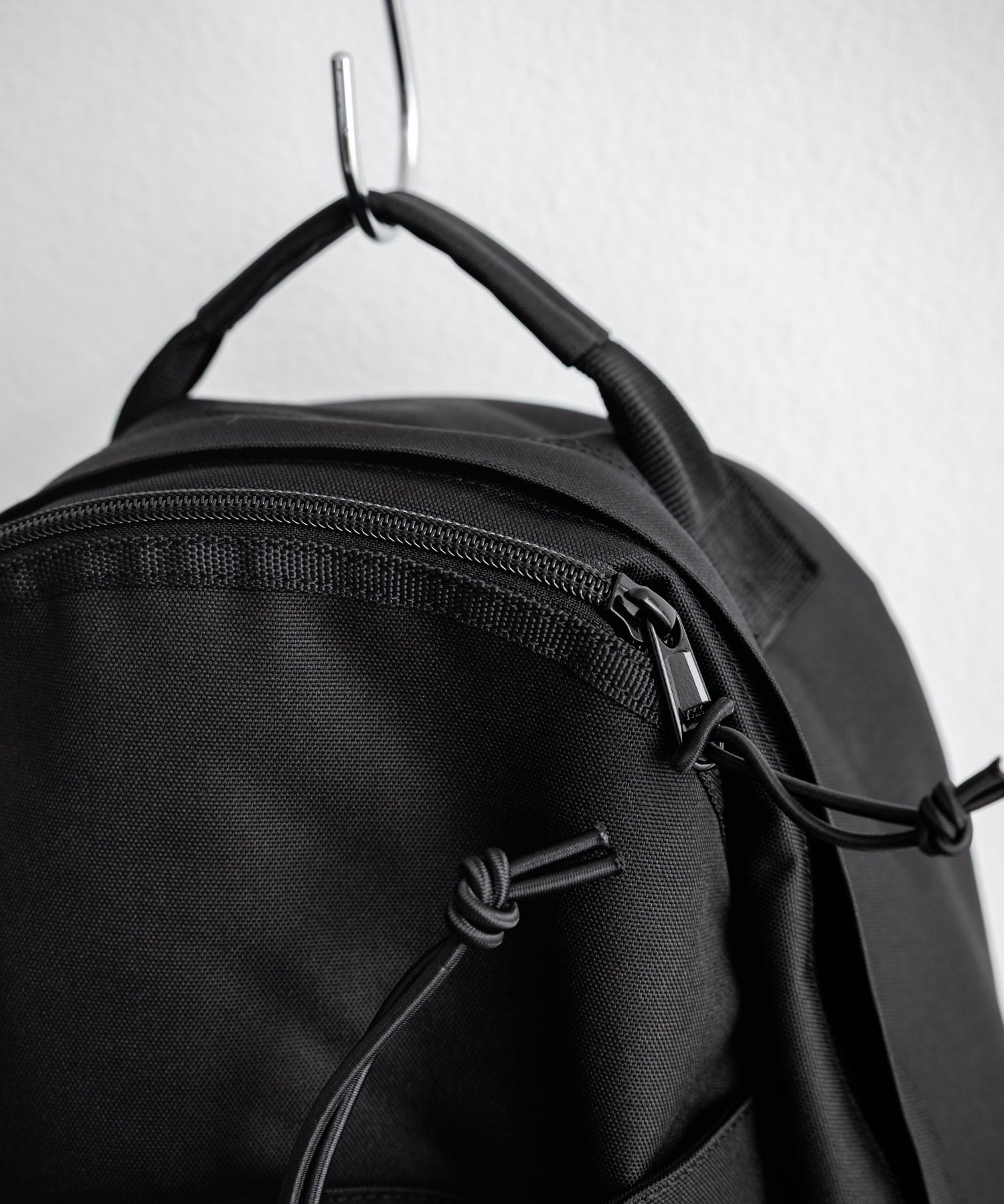 Carhartt カーハート KICKFLIP BACKPACK 撥水ワンポイントロゴバックパック  16396