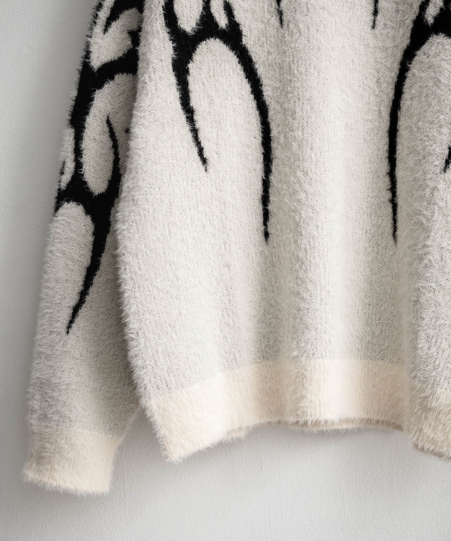 5Gフェザーヤーンジャガードトライバル柄ルーズクルーネック長袖ニット 15191