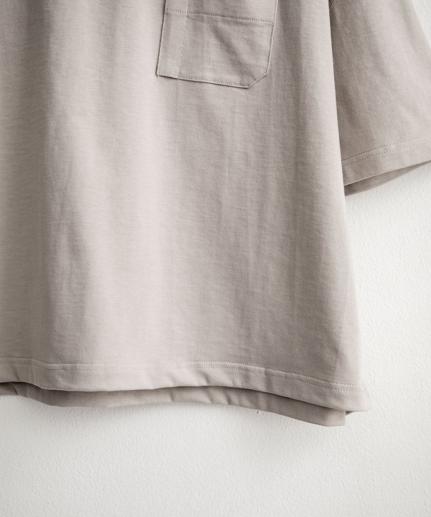 Upscape Audience 日本製/国産VORTEX 8オンスMVS天竺グラスポケット付きハーフスリーブクロップドTシャツ AUD6654 15873