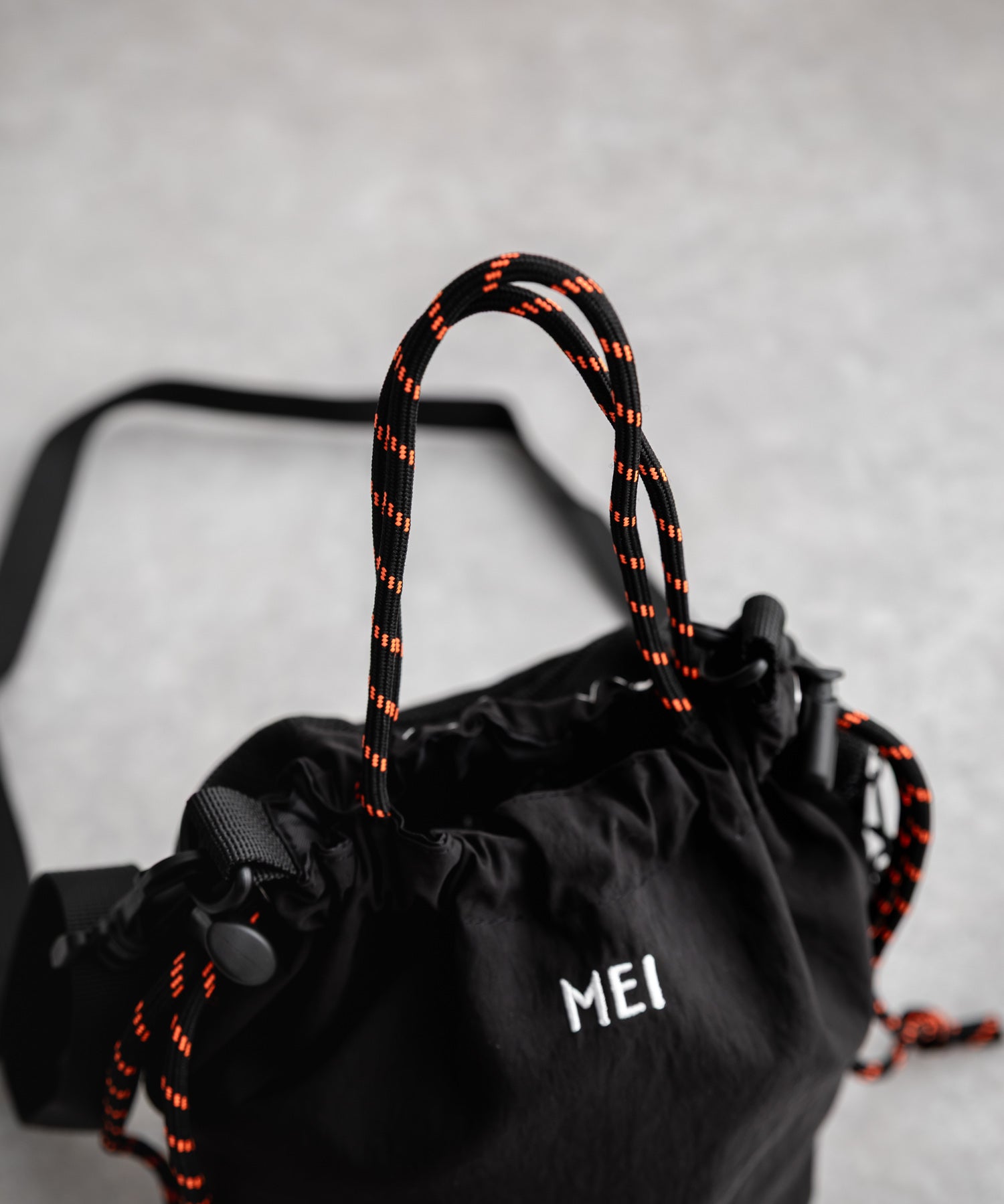 MEI メイ BOTTLE SHOULDER 2WAYドローコードショルダーバッグ/ハンドバッグ 16196