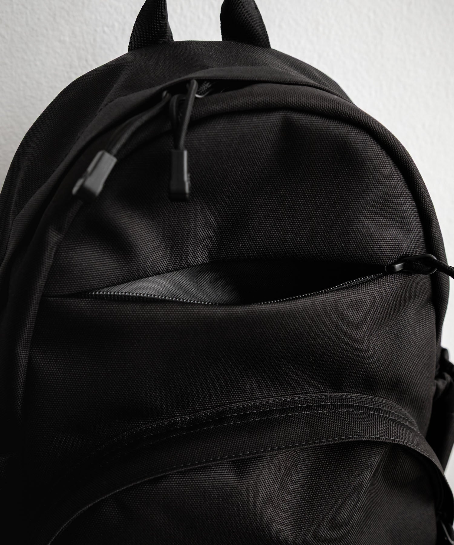 日本未展開モデル WHITE LABEL THE NORTH FACE ELECTRON SLING BAG ミニバックパック 15572