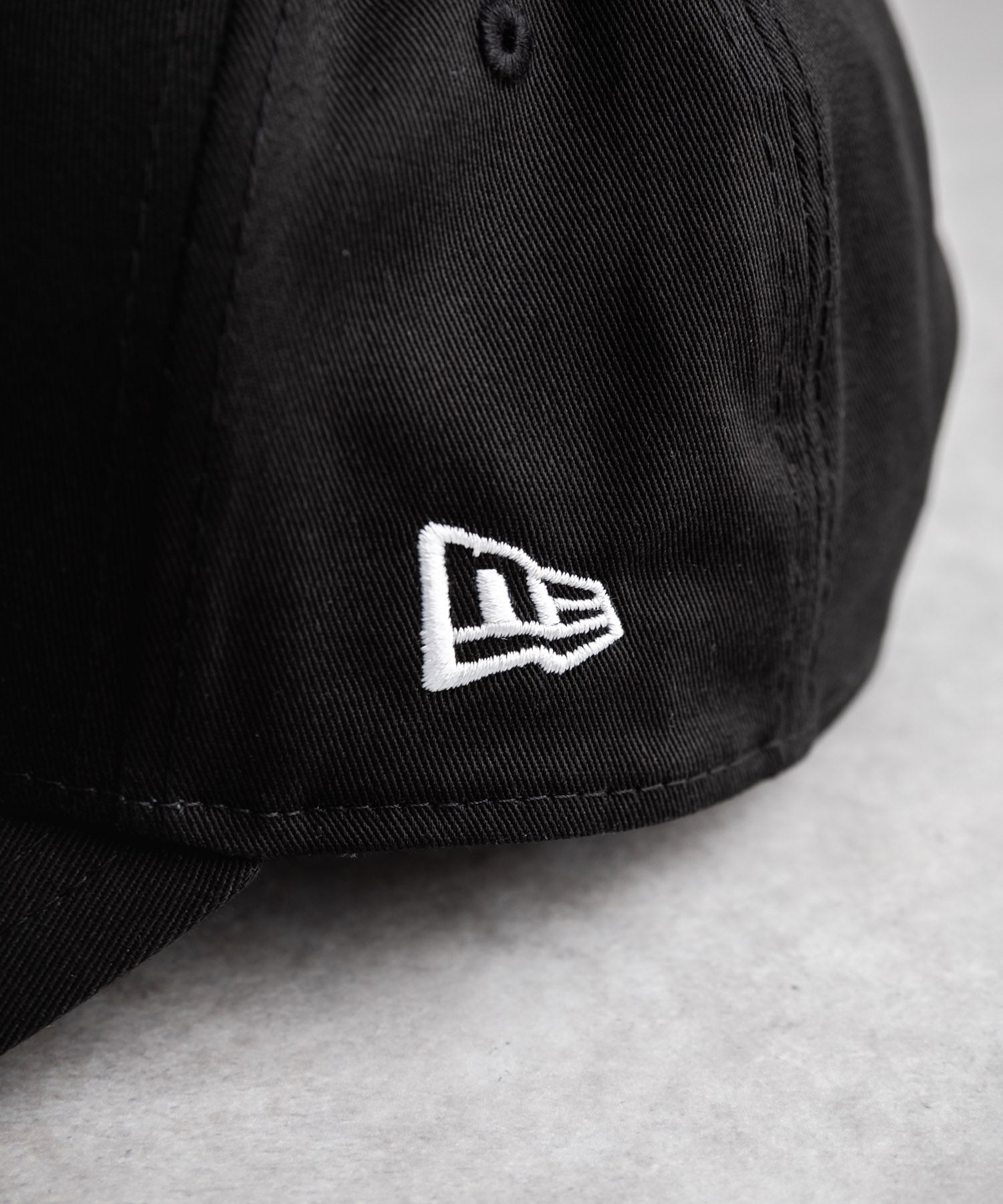 NEW ERA ニューエラ Adjustable Structured Cap 9FORTY ワンポイントフラッグロゴ刺繍ベースボールキャップ　16118