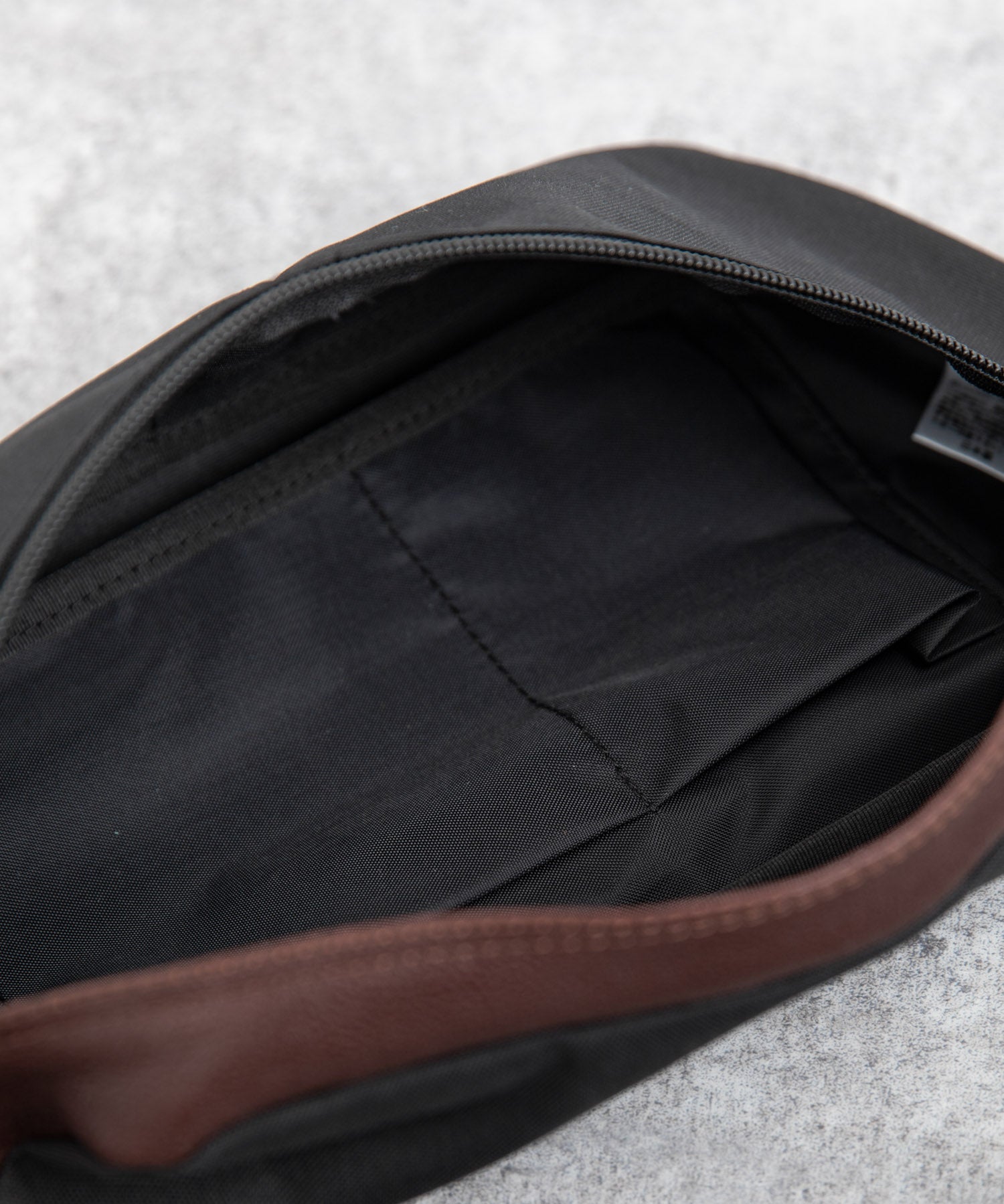 Butler Verner Sails バトラーバーナーセイルズ 日本製 国産コーデュラ本革付属ヒップバッグ JA-1225 6126