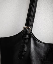 MUCENT ムセント ARMAND FRONT BUCKLE LEATHER SHOULDER BAG UNISEX PUレザーバッグ 16040