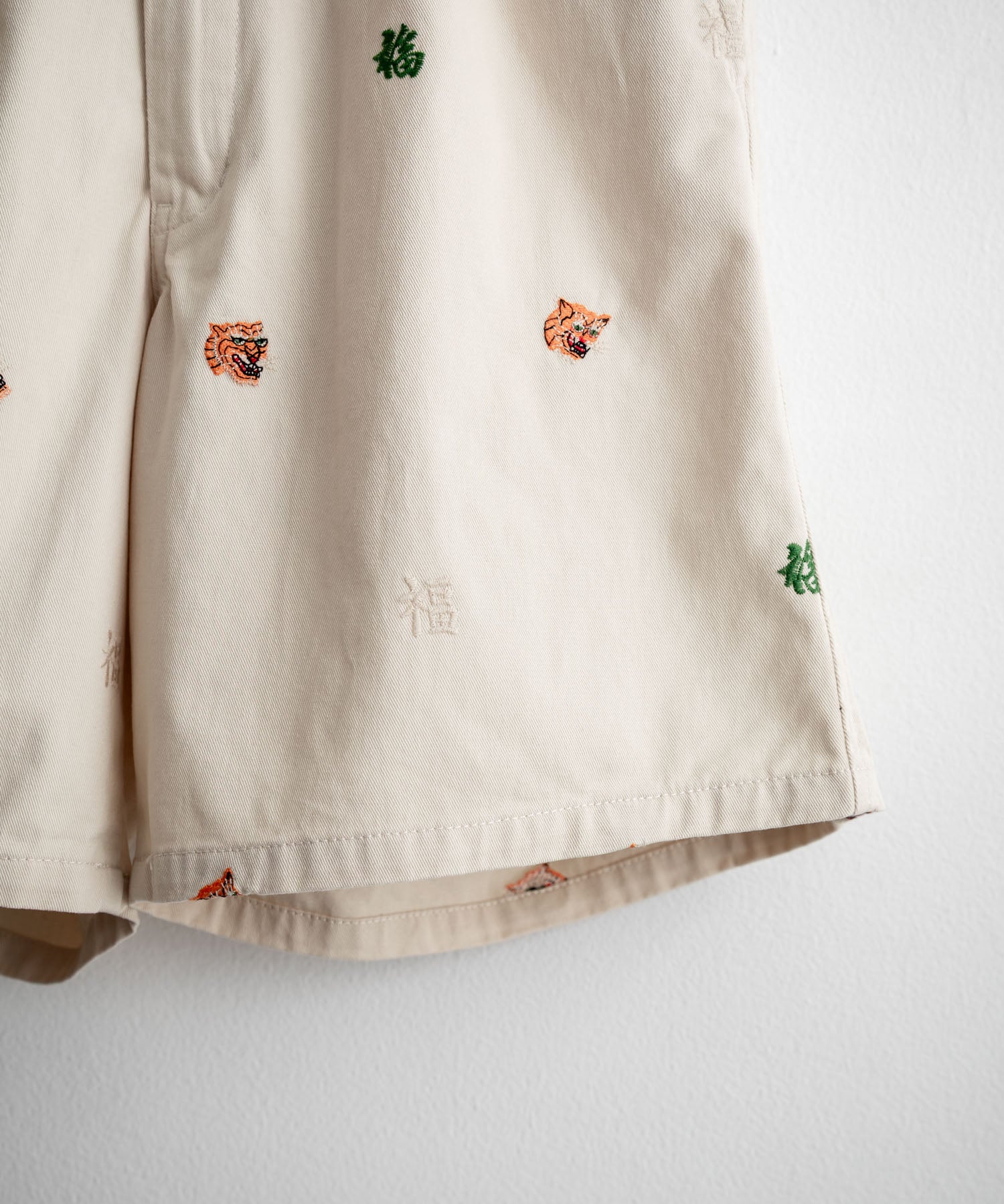 HOUSTON TWILL ALLOVER EMB EASY SHORTS コットンツイル総柄刺繍イージーワイドショートパンツ 16179