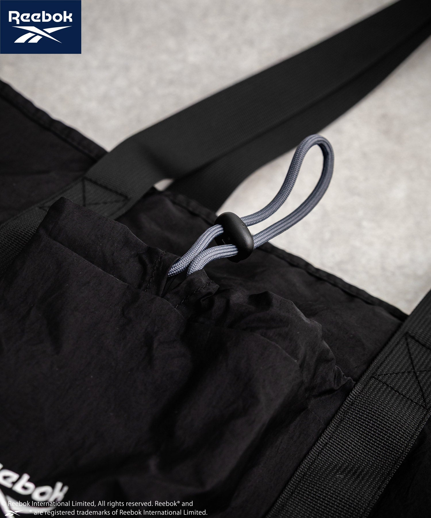 Reebok ドローストリングロゴ刺繍2WAYショルダートートナイロンバッグ 14842