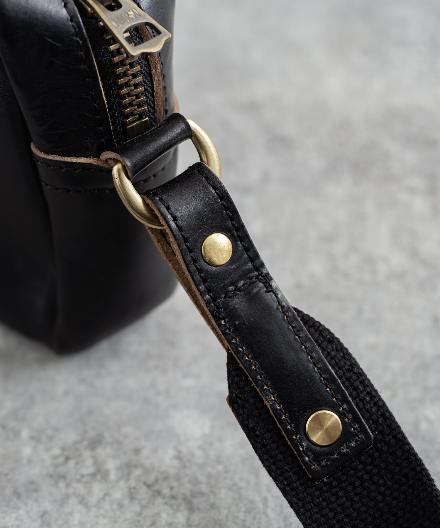 Butler Verner Sails バトラーバーナーセイルズ 日本製 国産牛革スクエアショルダーバッグ JA-1712-2 4065