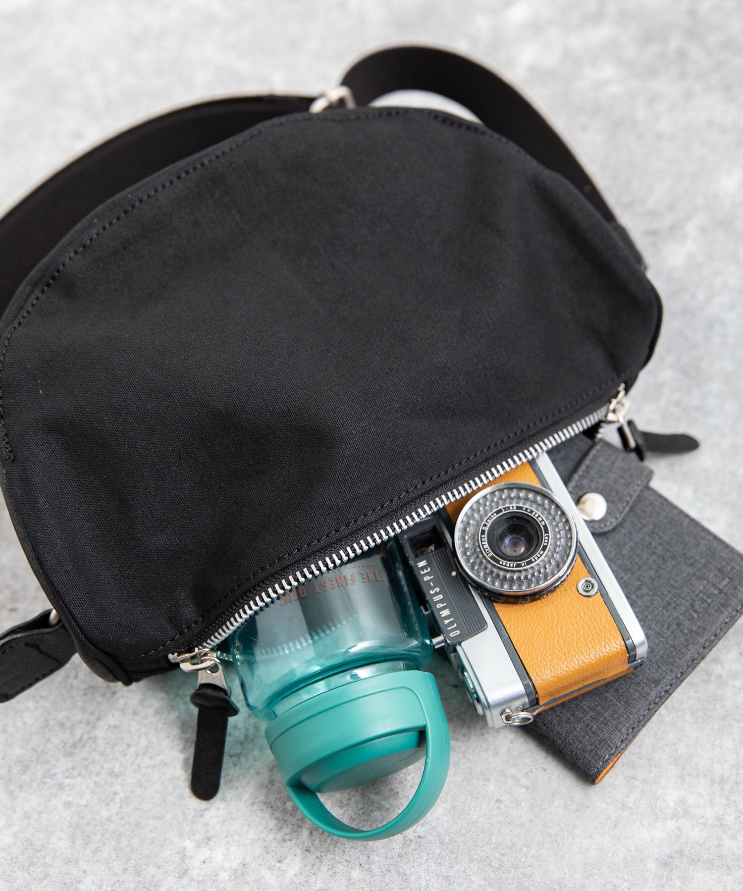 Butler Verner Sails バトラーバーナーセイルズ 日本製 国産 牛革パラフィン加工ミニショルダーバッグ JA-0637-2 2064