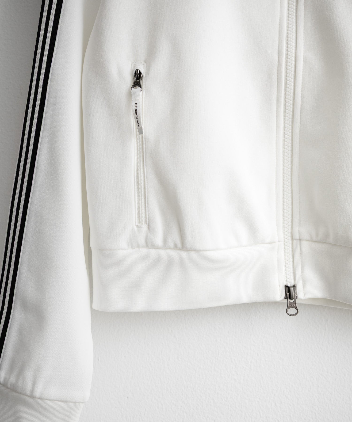 日本未展開モデル WHITE LABEL THE NORTH FACE W'S TNF TRACK JACKET 袖ラインショート丈トラックジャケット ジップパーカー 15532