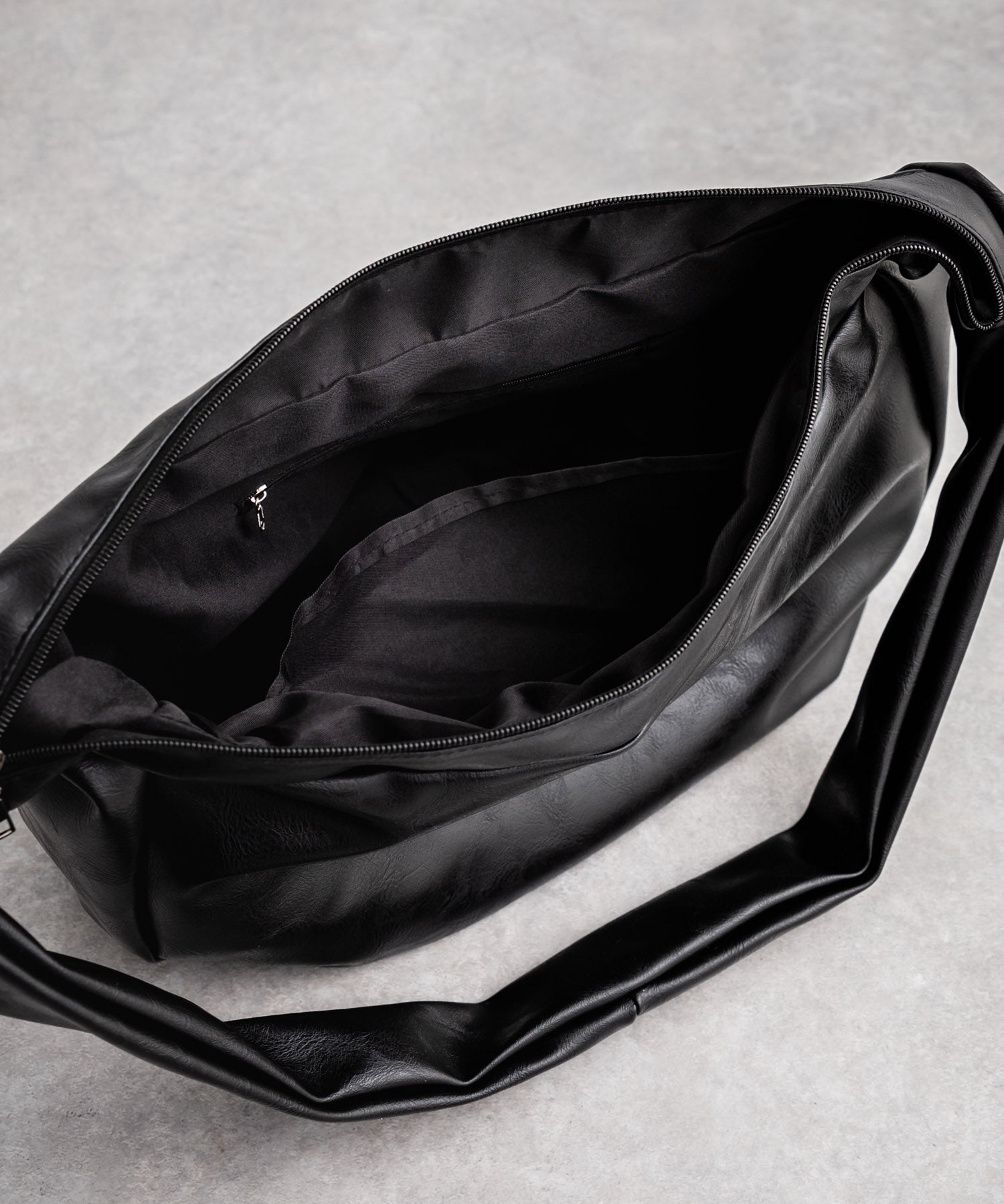 PUレザー ビッグショルダーバッグ 14290