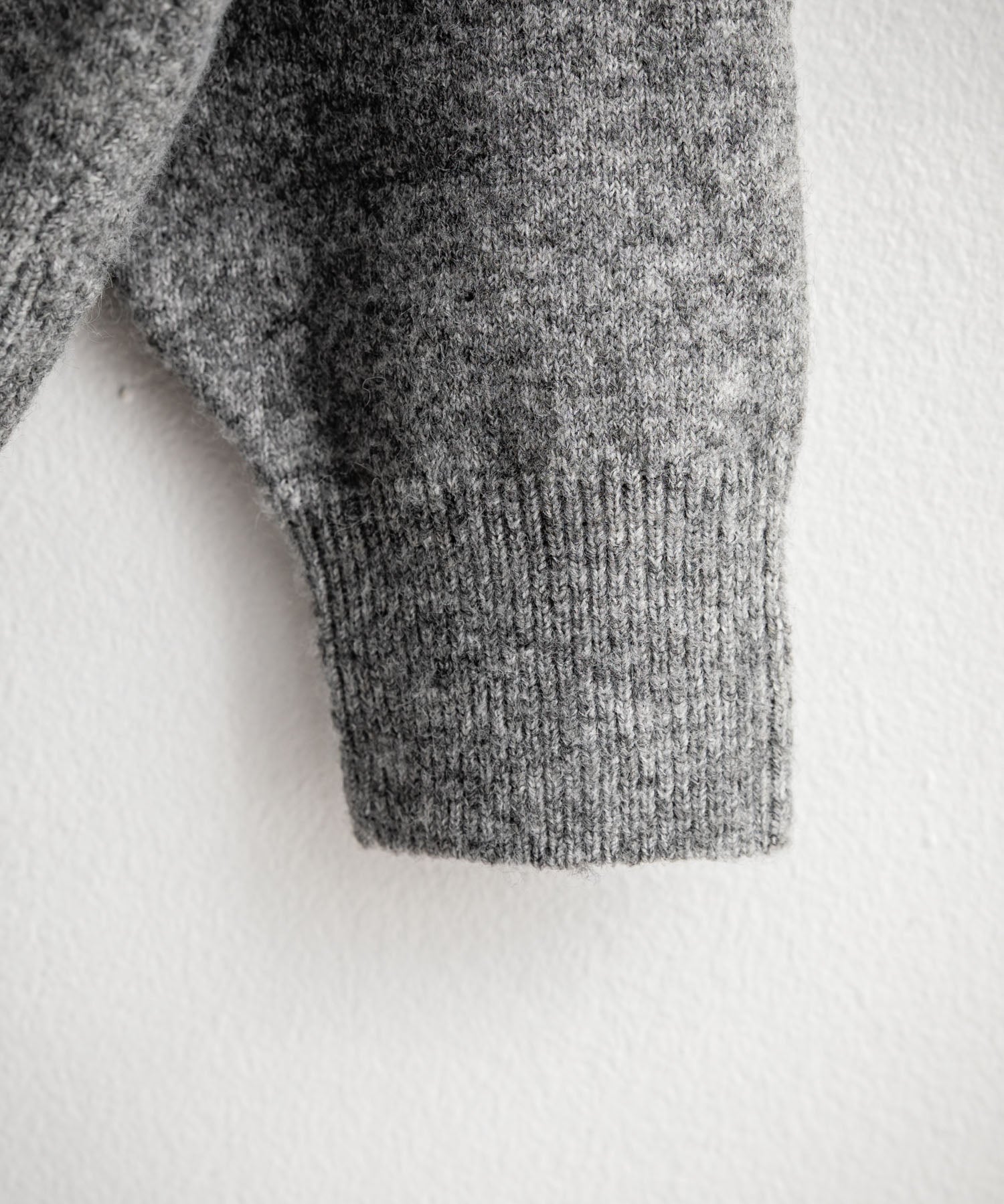 オーバーサイズ5Gウール混天竺ショート丈クルーネックニットセーター 15192