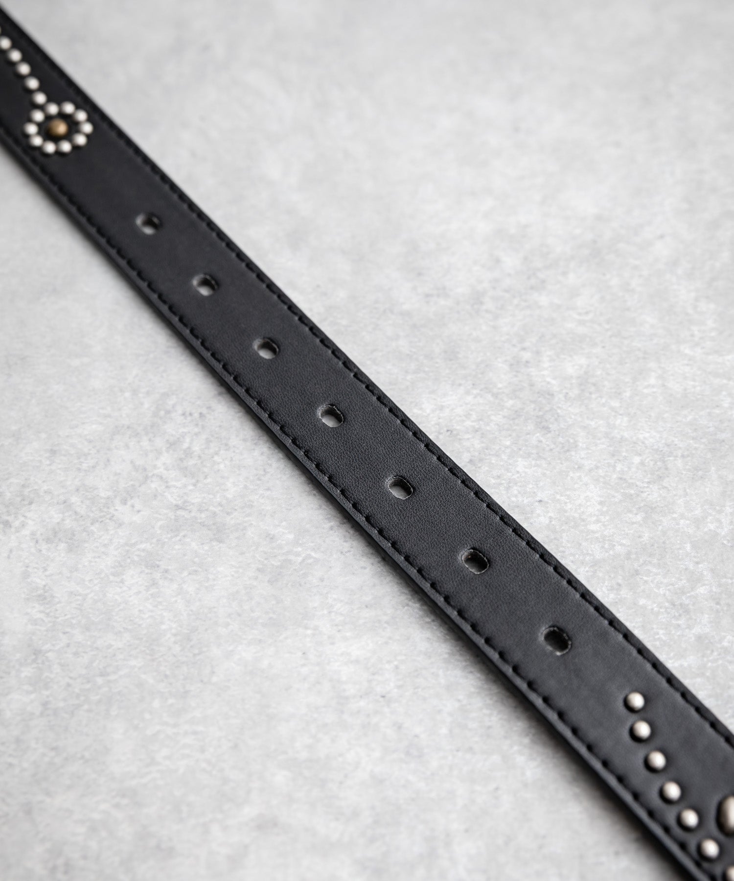 Dickies ディッキーズ サイズ調整可能 30mm PUレザー スタッズベルト 16243