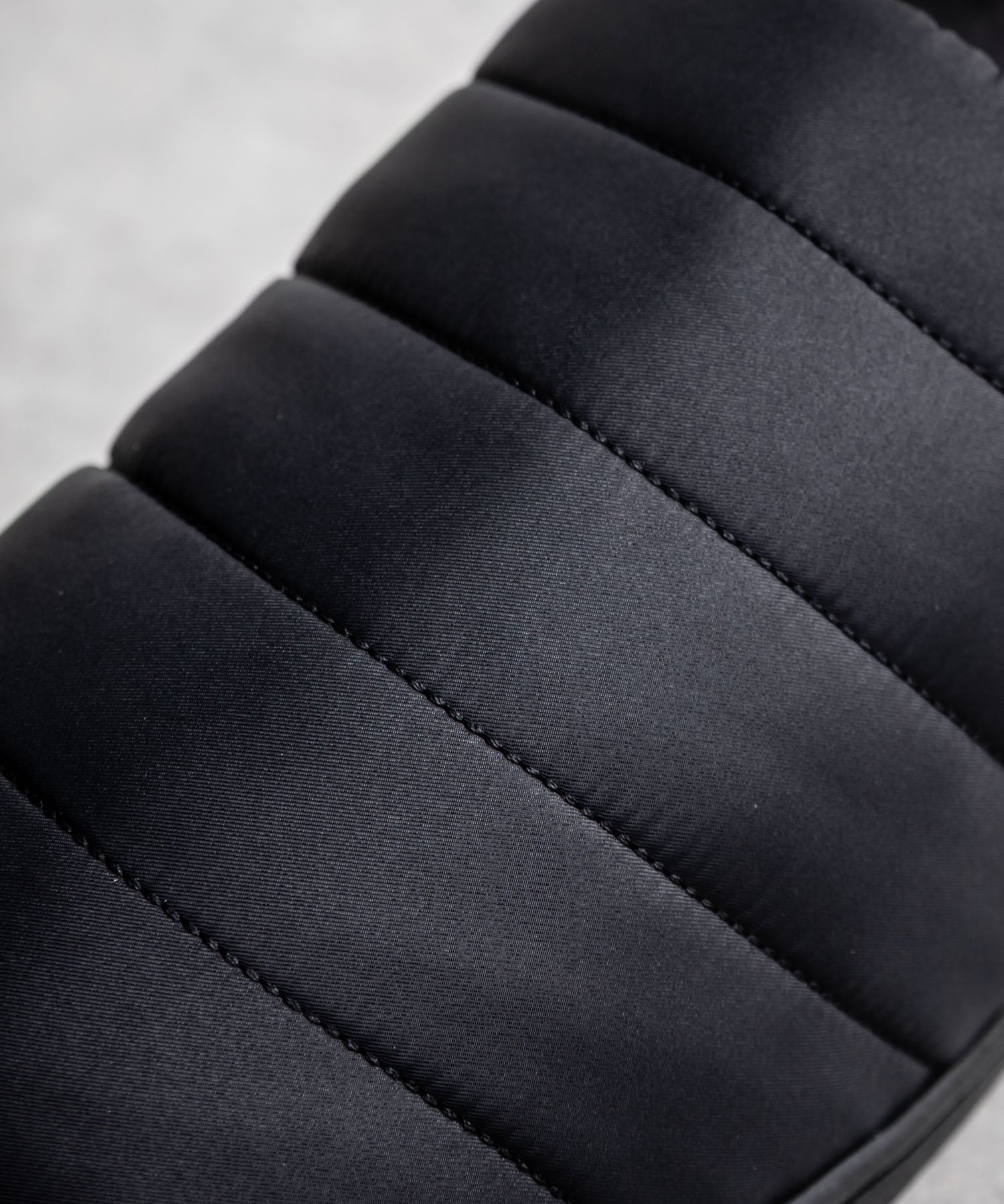 【SUBU/スブ】 サンダル F-line/ワンポイントロゴ刺繍モックシューズスリッポンスリッパ 15384