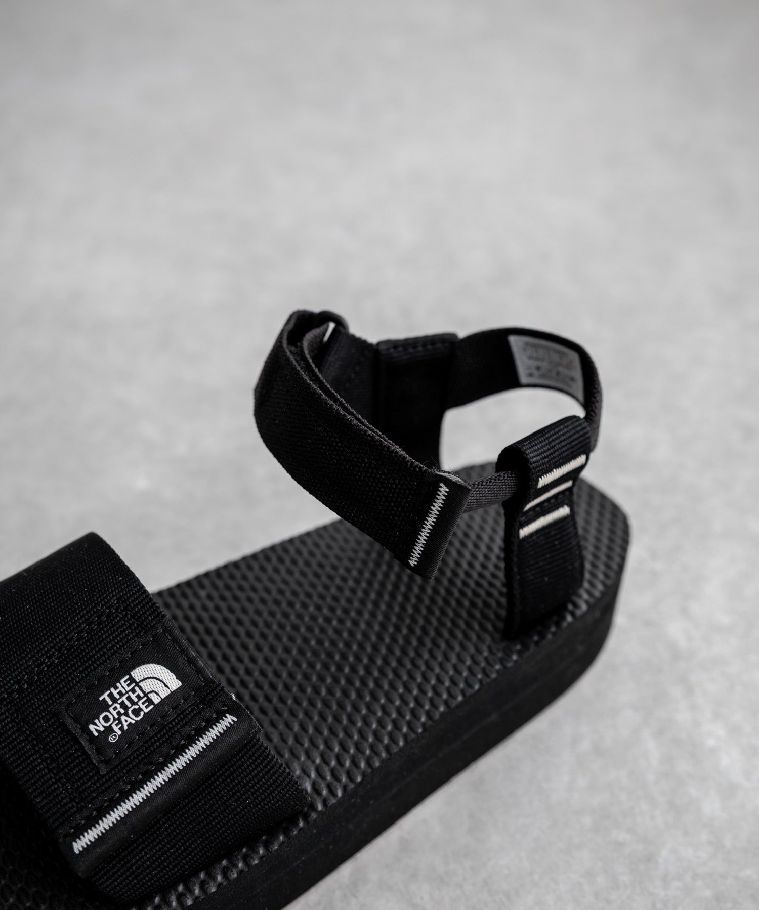 THE NORTH FACE W SKEENA SANDAL PLATFORM オンライン限定 ワンポイントロゴボリュームソール厚底スポーツサンダル 16220