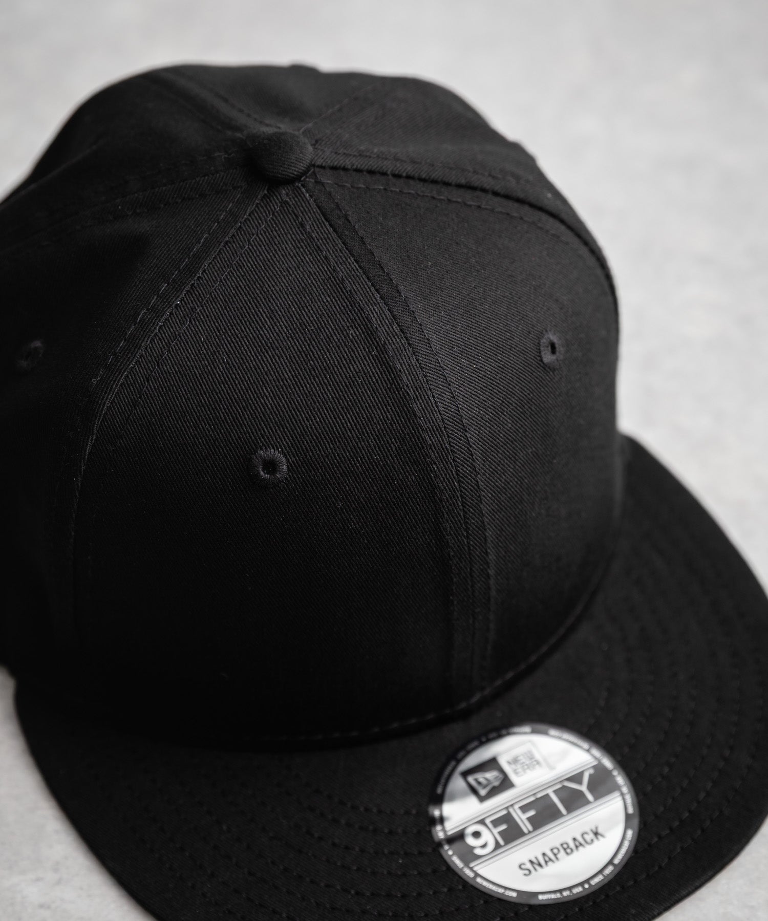 NEW ERA ニューエラ Flat Bill Snapback Cap 9FIFTY フラットバイザーワンポイントフラッグロゴ刺繍ベースボールキャップ 16119