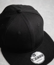 NEW ERA ニューエラ Flat Bill Snapback Cap 9FIFTY フラットバイザーワンポイントフラッグロゴ刺繍ベースボールキャップ 16119