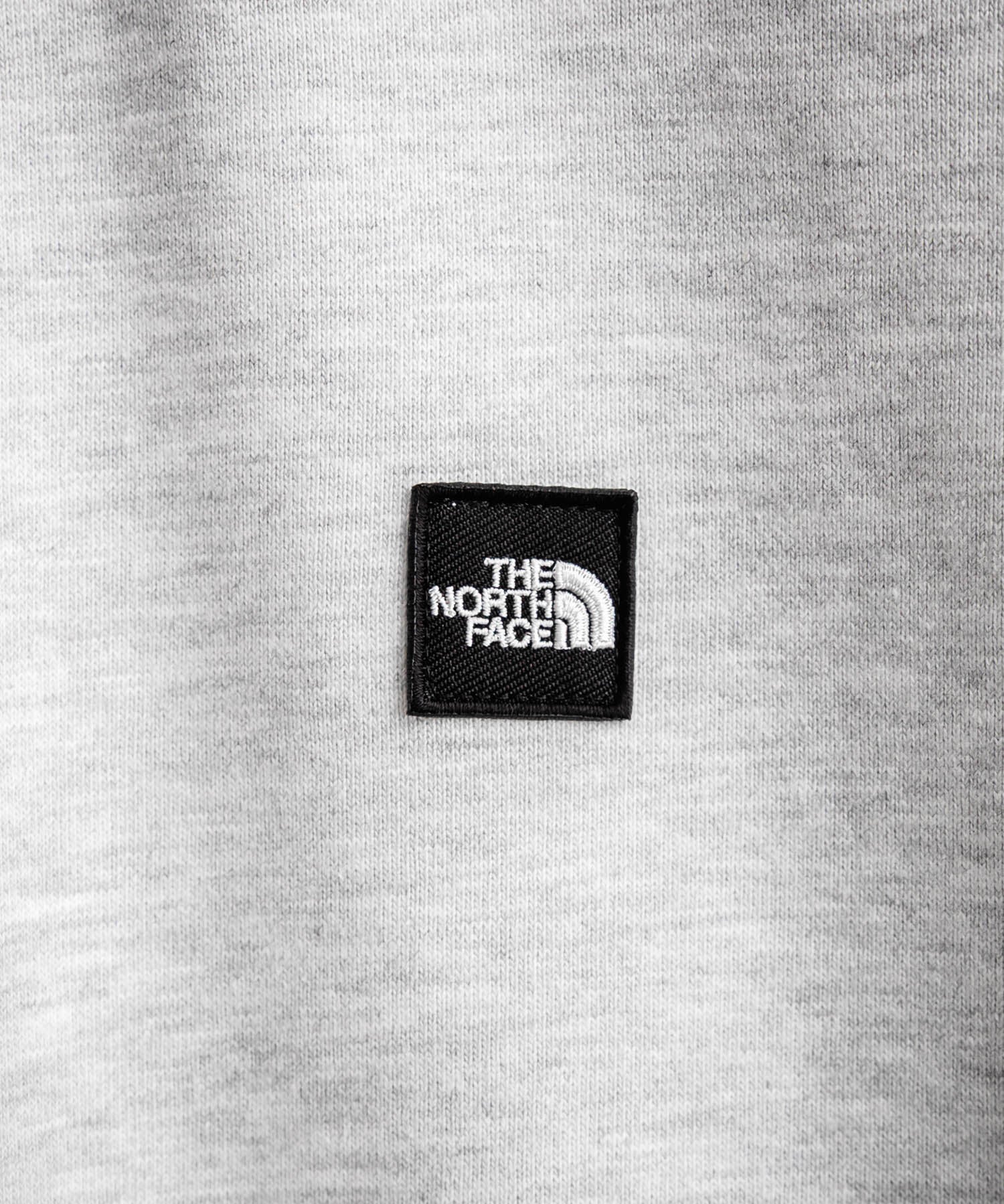 新色追加 日本未展開モデル WHITE LABEL THE NORTH FACE ESSENTIAL SWEATSHIRTS ルーズフィットワンポイントロゴスウェットトレーナー 15459