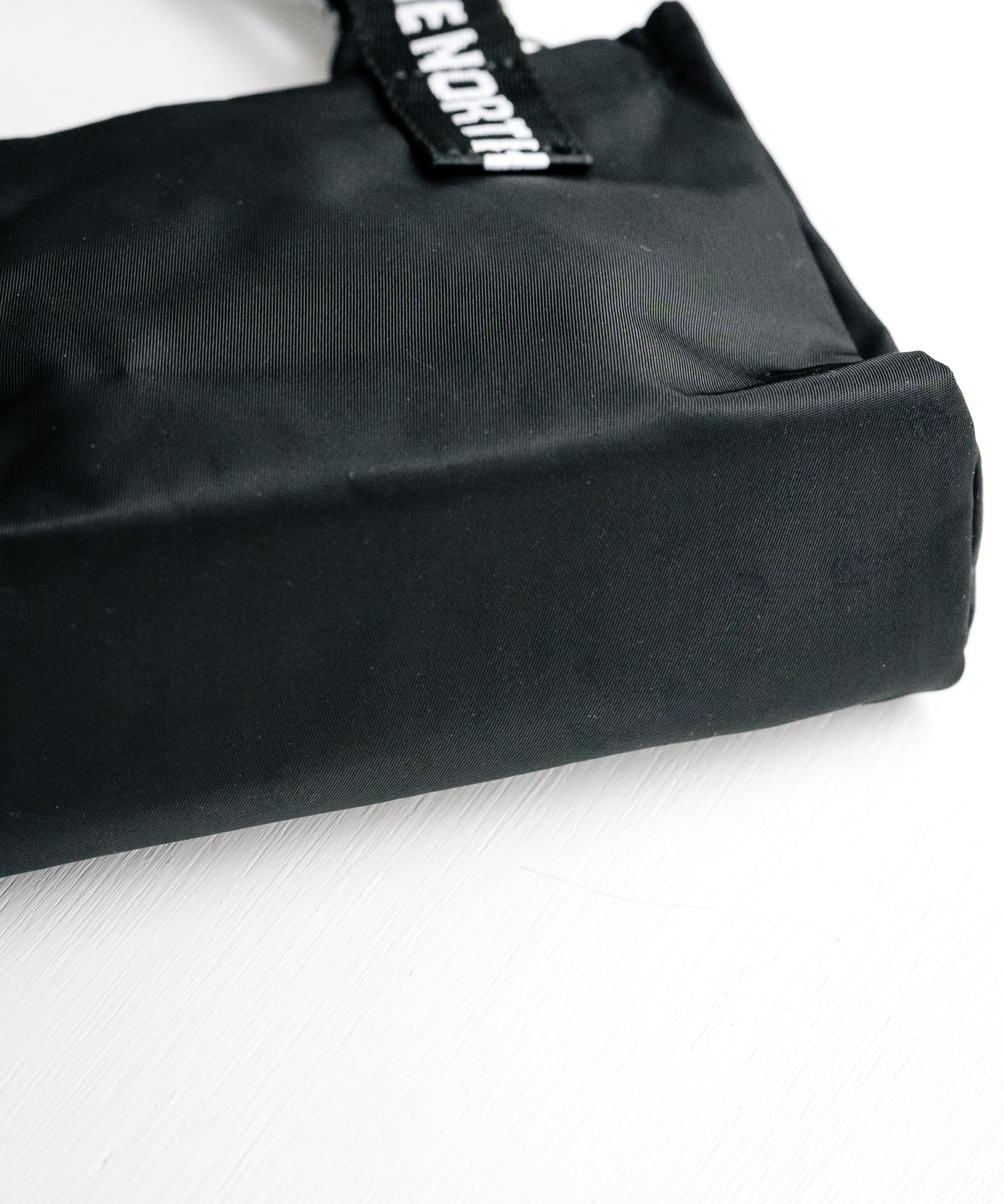 新色追加 THE NORTH FACE ザ・ノースフェイス WHITE LABEL ホワイトレーベル 韓国限定 BONNEY CROSS BAG MINI 2way ミニクロスバッグ 14343