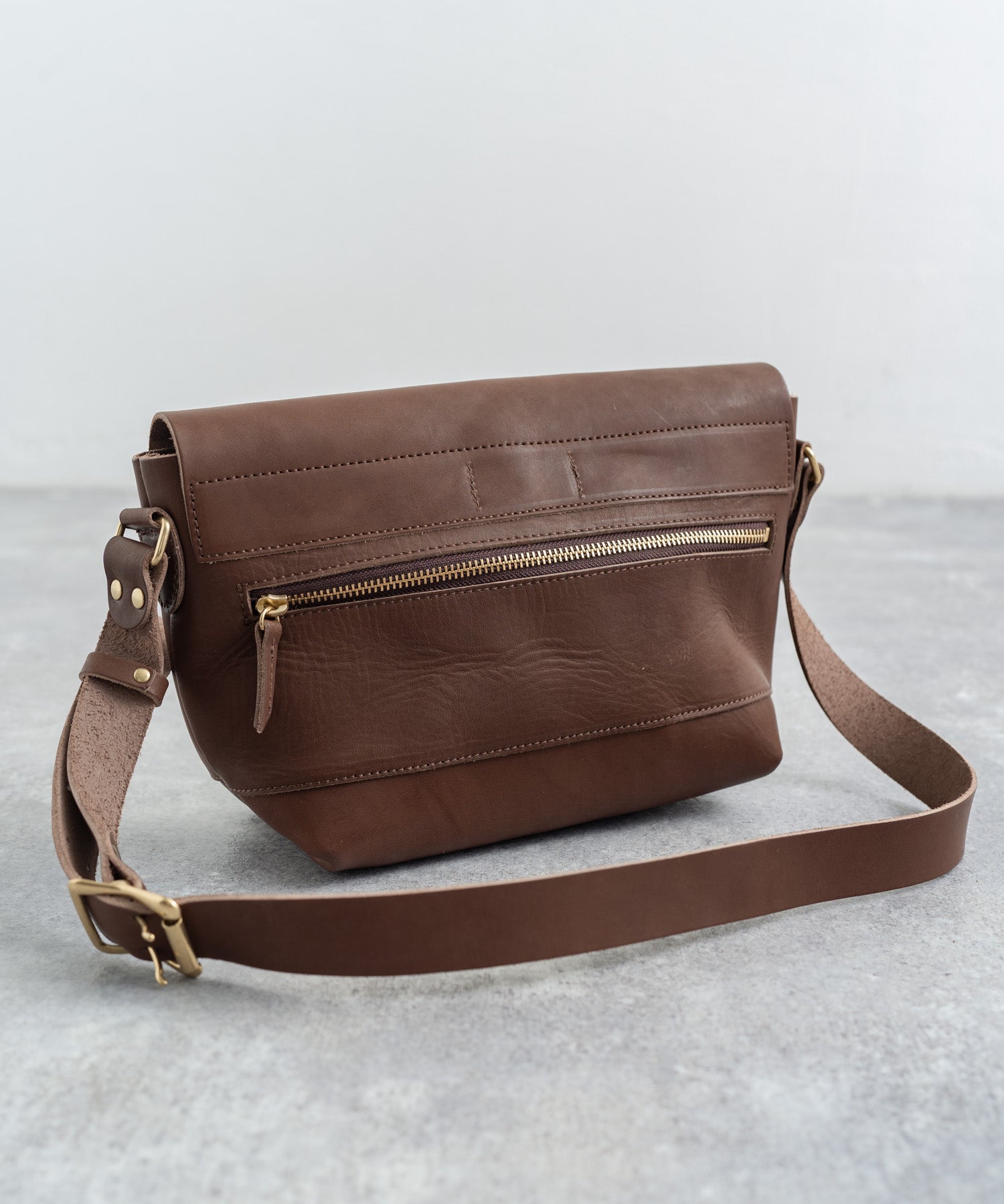 Butler Verner Sails バトラーバーナーセイルズ 日本製 国産本ヌメ革ショルダーバッグ JA-0918-3 1900