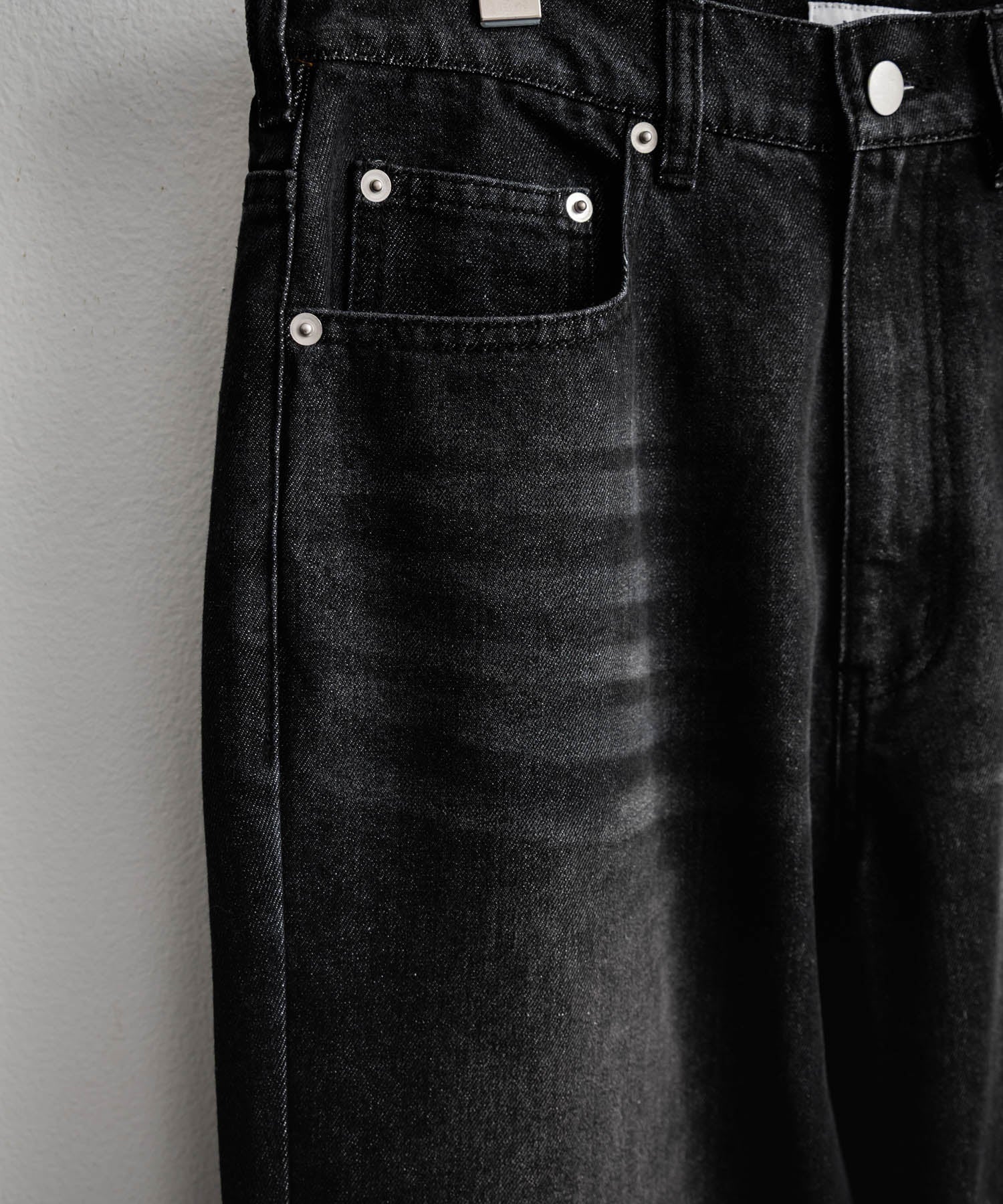 ルーズシルエットセミフレアワイドデニムパンツ 15376