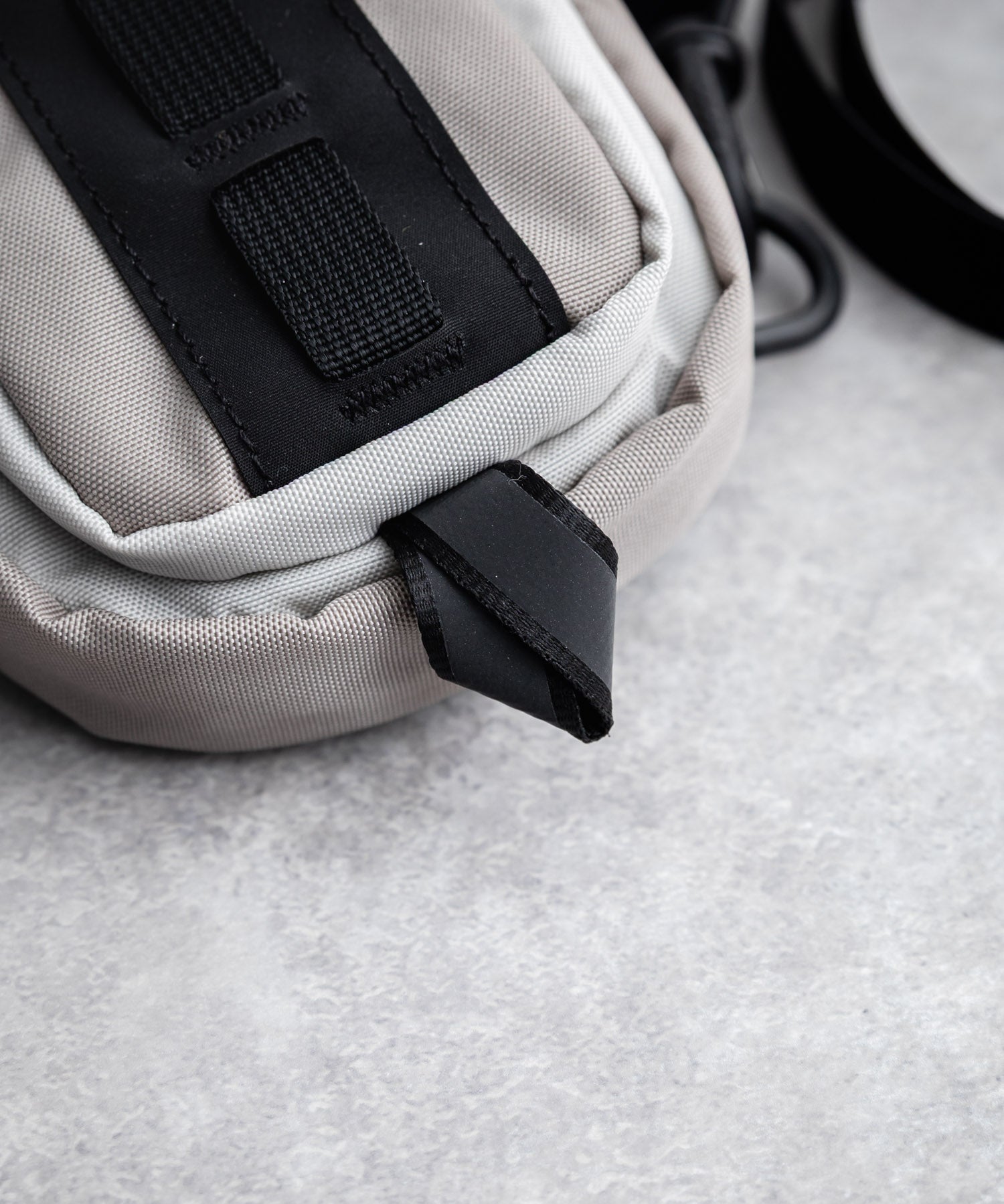 THE NORTH FACE ザ・ノースフェイス HOT SHOT CROSSBODY ホットショットクロスボディバッグ/コンパクトショルダーバッグ 16388