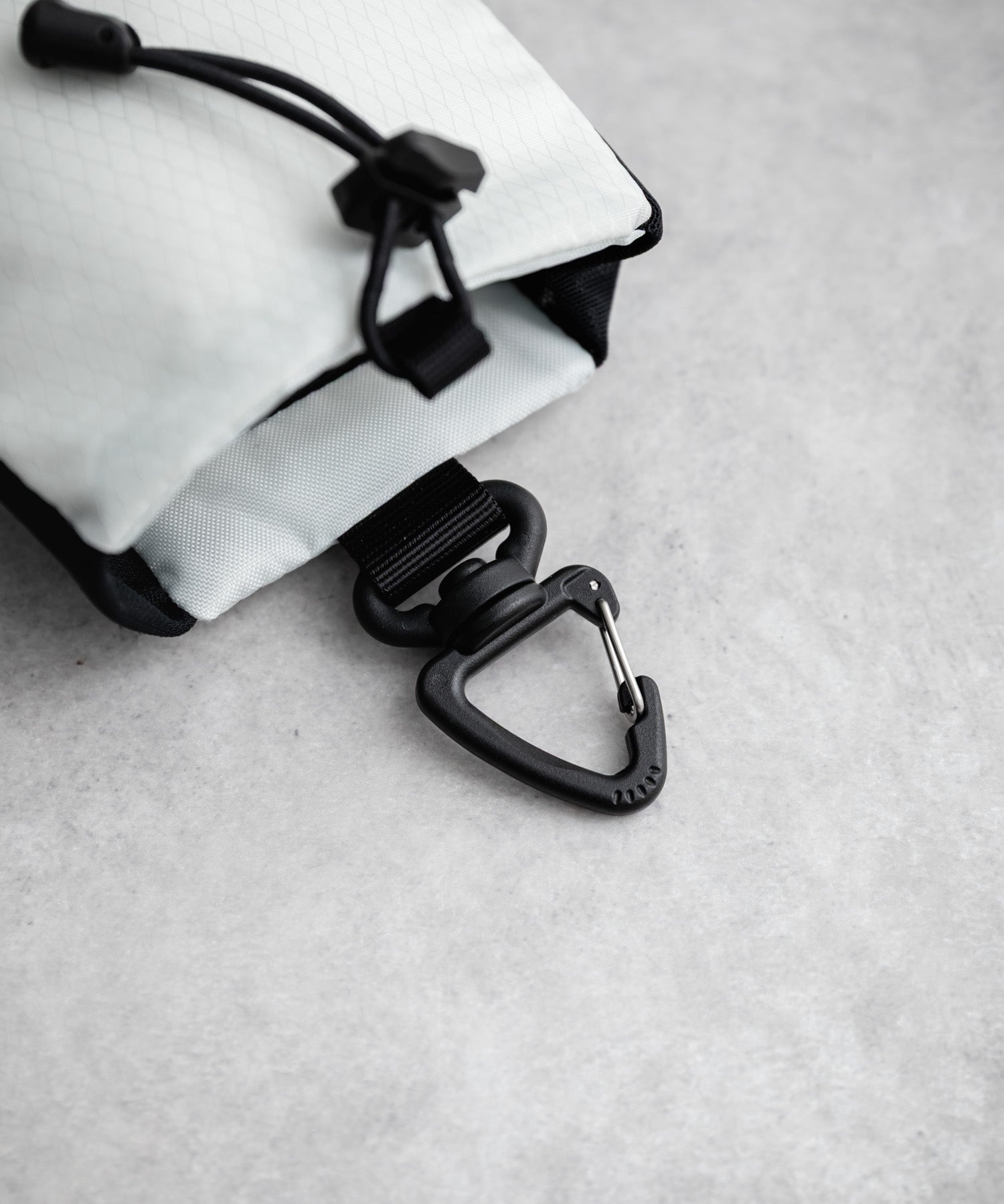 THE NORTH FACE ザ・ノースフェイス MT LITE BOTTLE POUCH ワンポイントロゴ入りペットボトルホルダー　16211