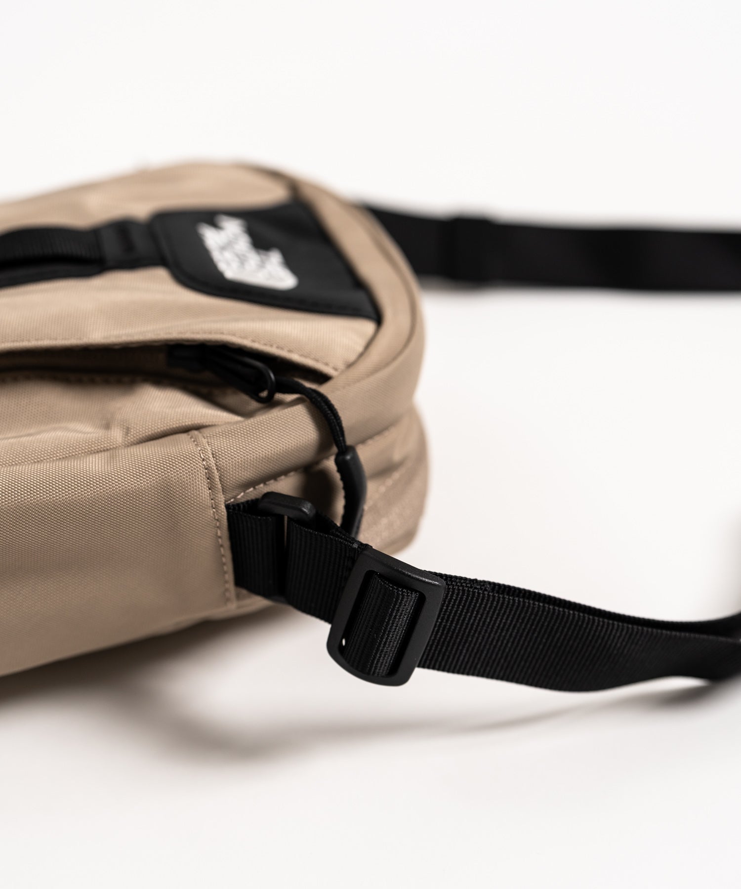 THE NORTH FACE ザ・ノースフェイス BIG SHOT CROSS BAG ワンポイントロゴ刺繍ショルダーバッグ 15878