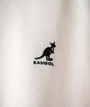 新色追加 KANGOL カンゴール 別注コラボオーバーサイズサイドラインワンポイントロゴ刺繍ハーフジップフリーストレーナー 13847