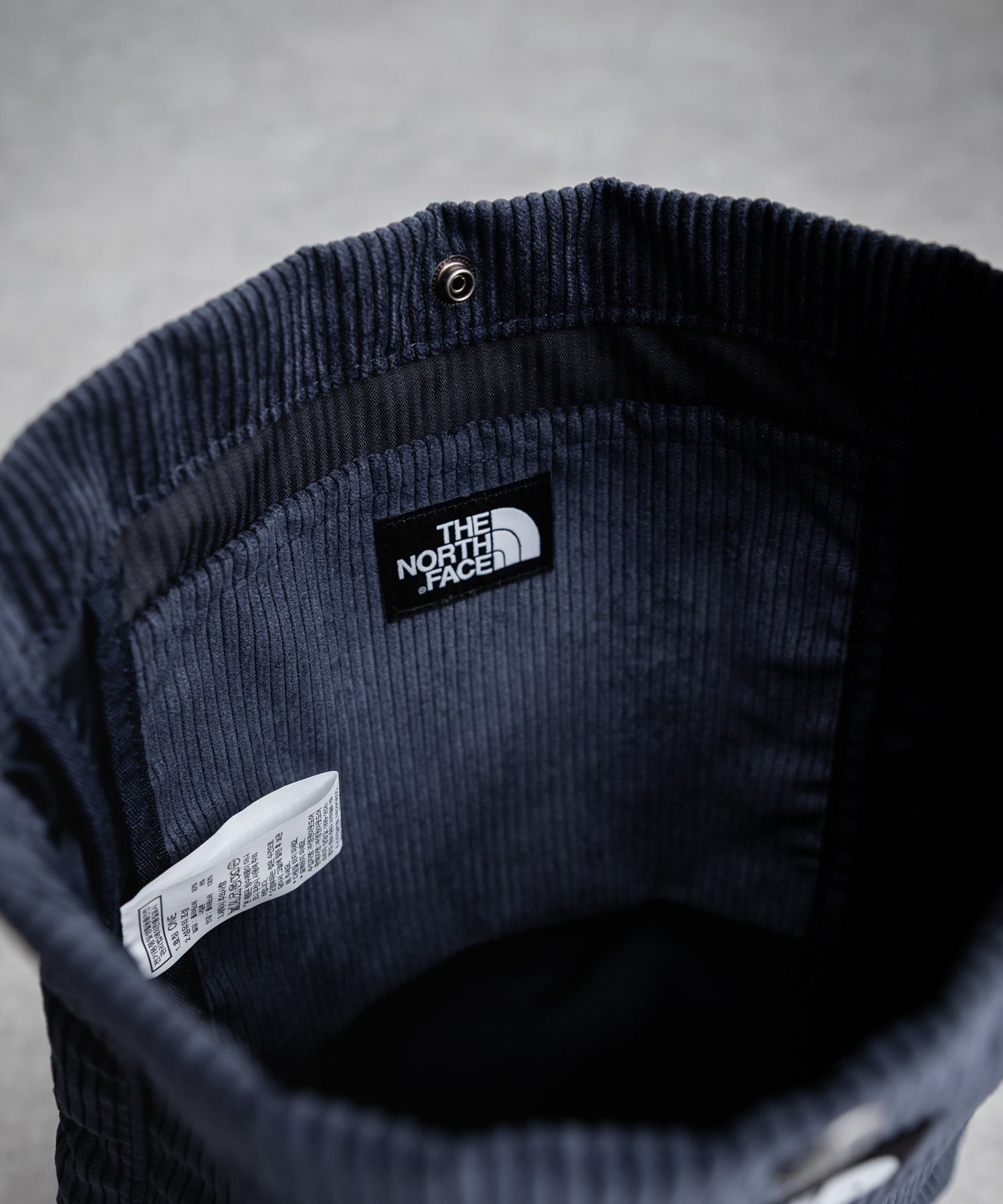 THE NORTH FACE ザ・ノースフェイス FLUID TOTE_PLUS コーデュロイトートバッグ/ロゴワッペンワンショルダーバッグ 16611