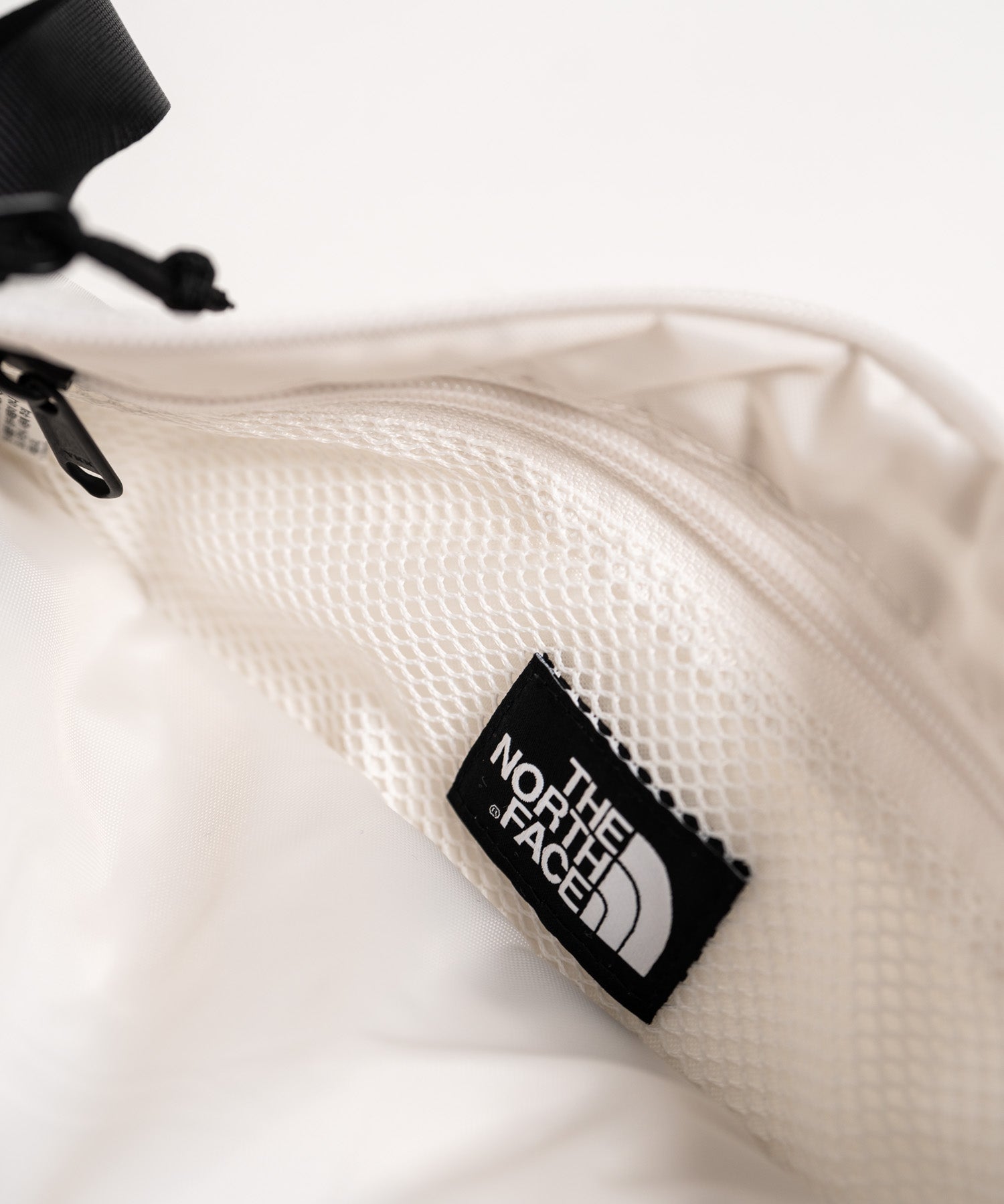 THE NORTH FACE ザ・ノースフェイス BOREALIS SLIM CROSS BAG ワンポイントロゴサコッシュ/ショルダーバッグ 15884