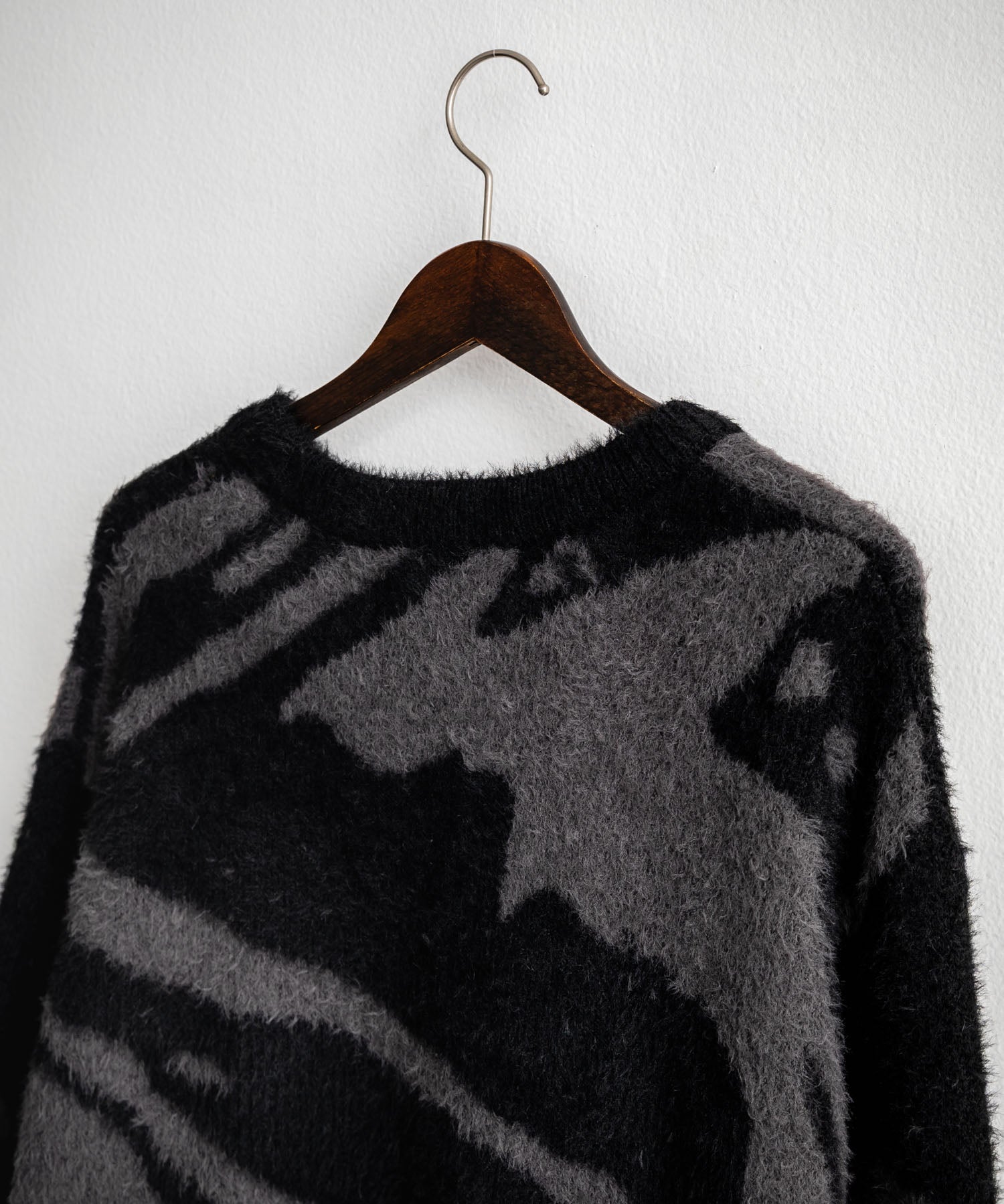 5Gフェザーヤーンジャガードマーブル柄ルーズクルーネック長袖ニット 15190