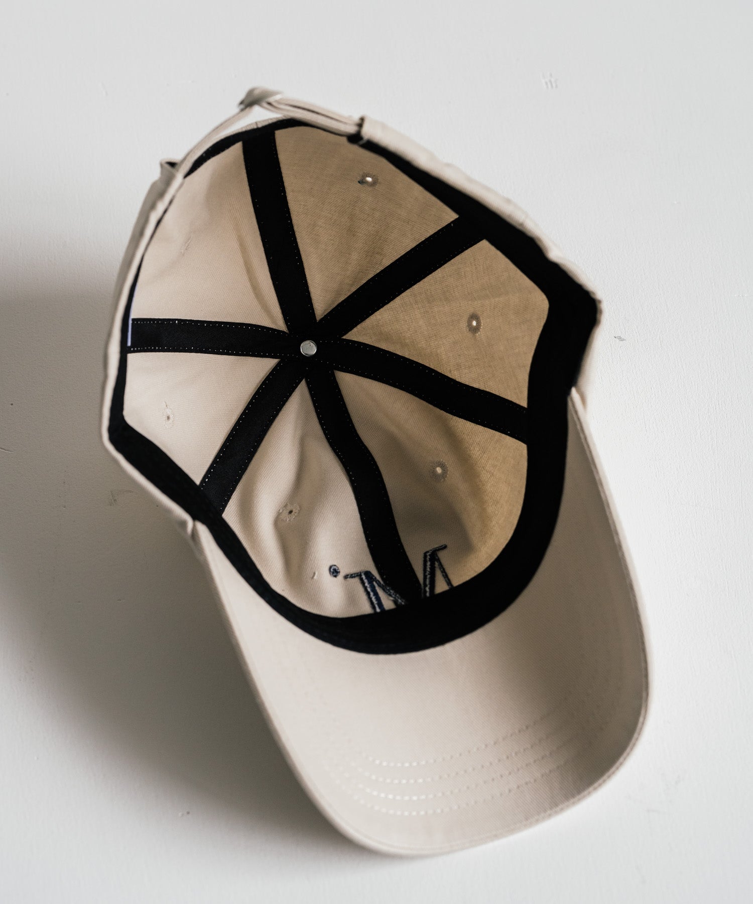 MUCENT SIGNATURE BALL CAP ロゴ刺繍ベースボールキャップ 15901