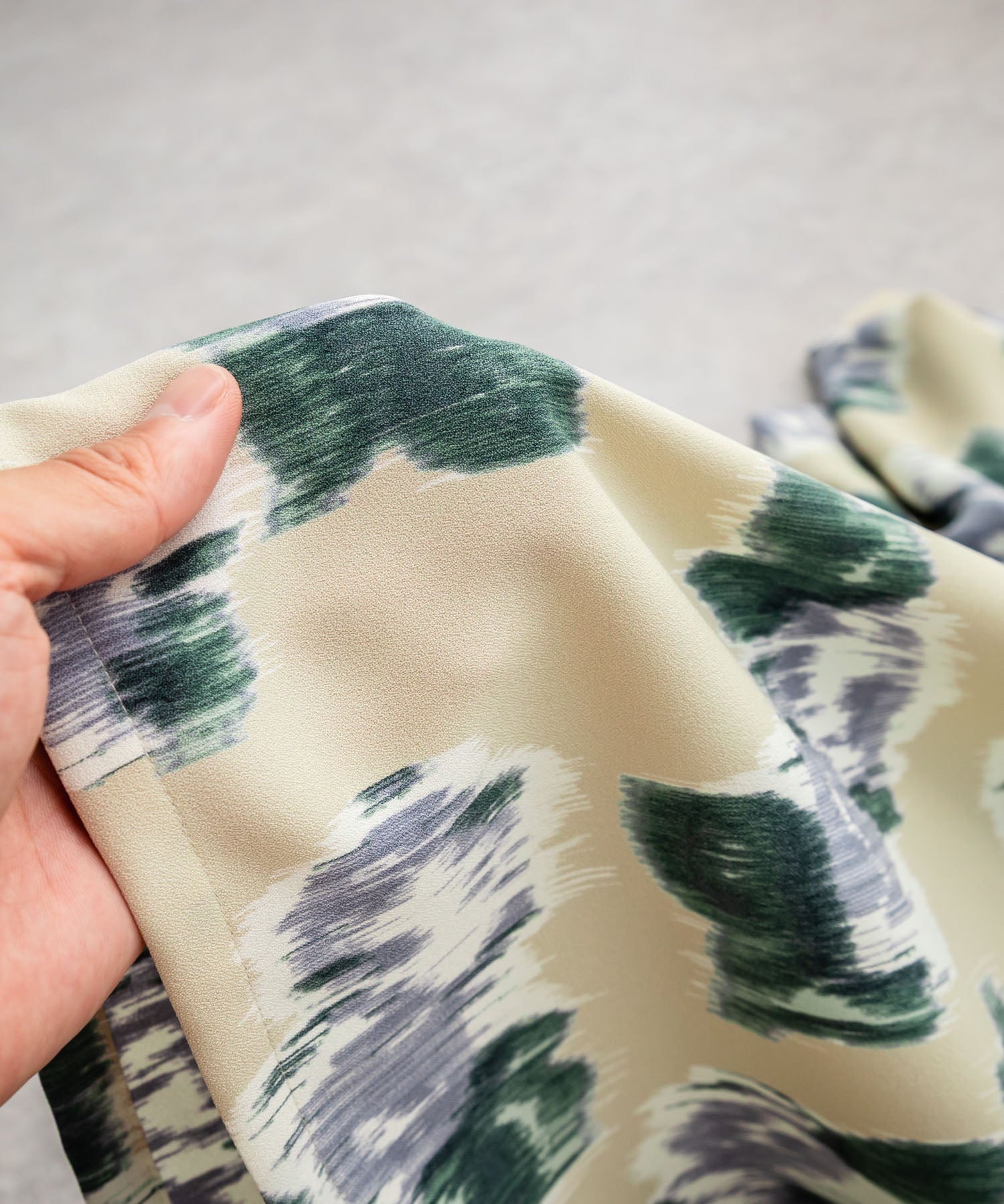 Upscape Audience アップスケープ オーディエンス 日本製 国産 オーバーサイズ 丹後ライトアムンゼン 梨地 カスリライクプリント半袖開襟シャツ AUD6607 14693