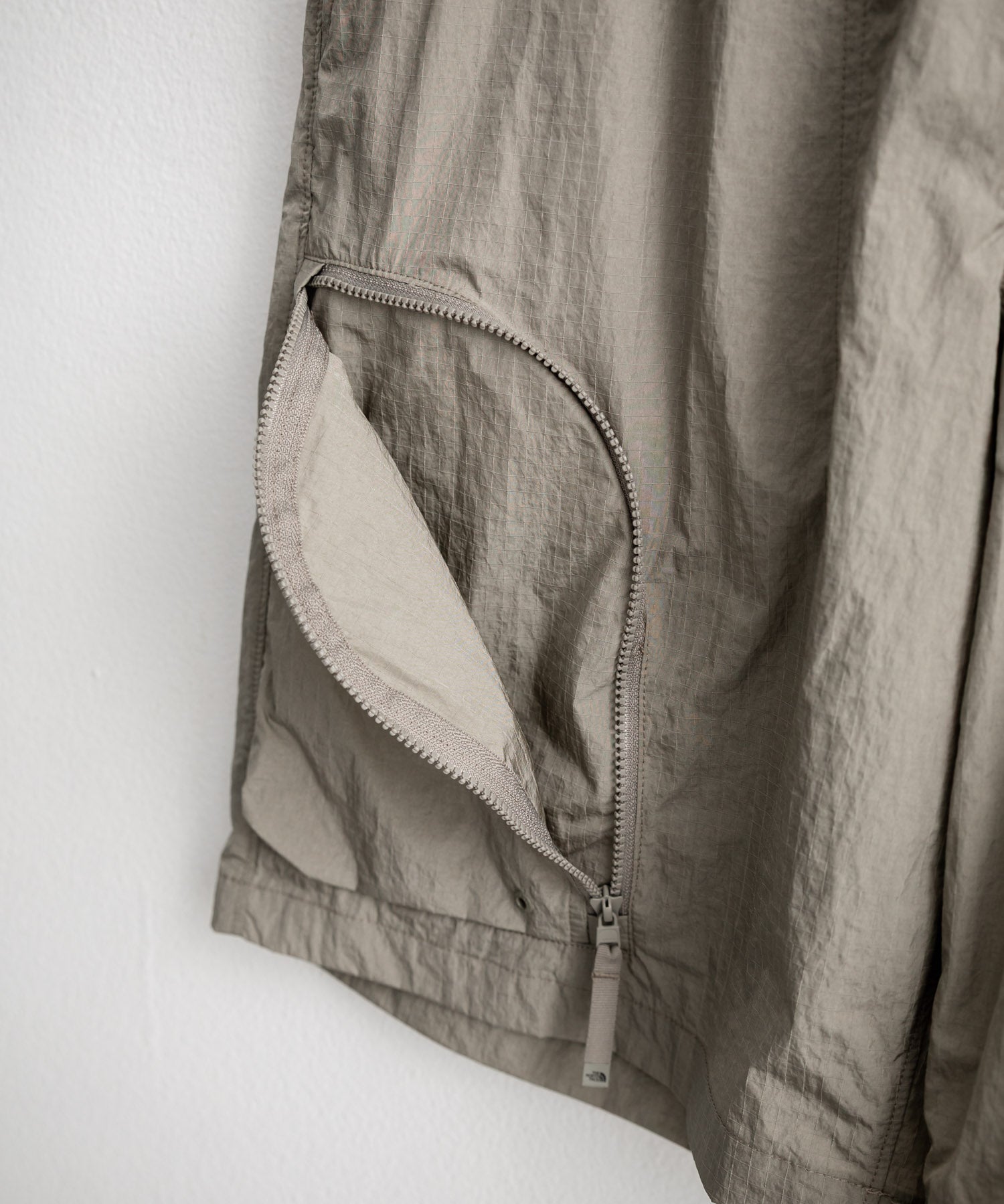THE NORTH FACE WORKWAY SHORTS 接触冷感ロゴ刺繍ショートワイドパンツ 15892