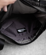 THE NORTH FACE ザ・ノースフェイス ULTRA-Z SHOULDER BAG M コーデュラナイロンショルダーバッグ/トートバッグ 16613