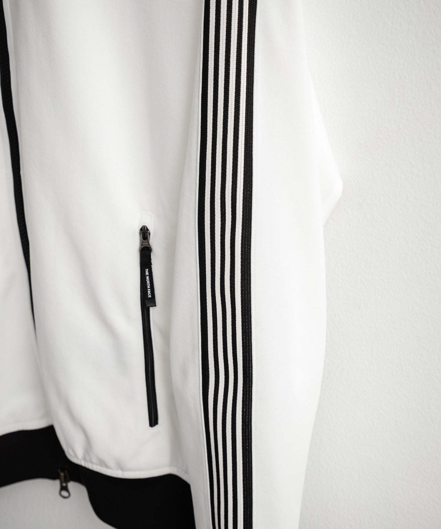 日本未展開モデル THE NORTH FACE ザ・ノースフェイス WHITE LABEL ホワイトレーベル TNF TRACK JACKET ワンポイントロゴ刺繍トラックジャケット 15574