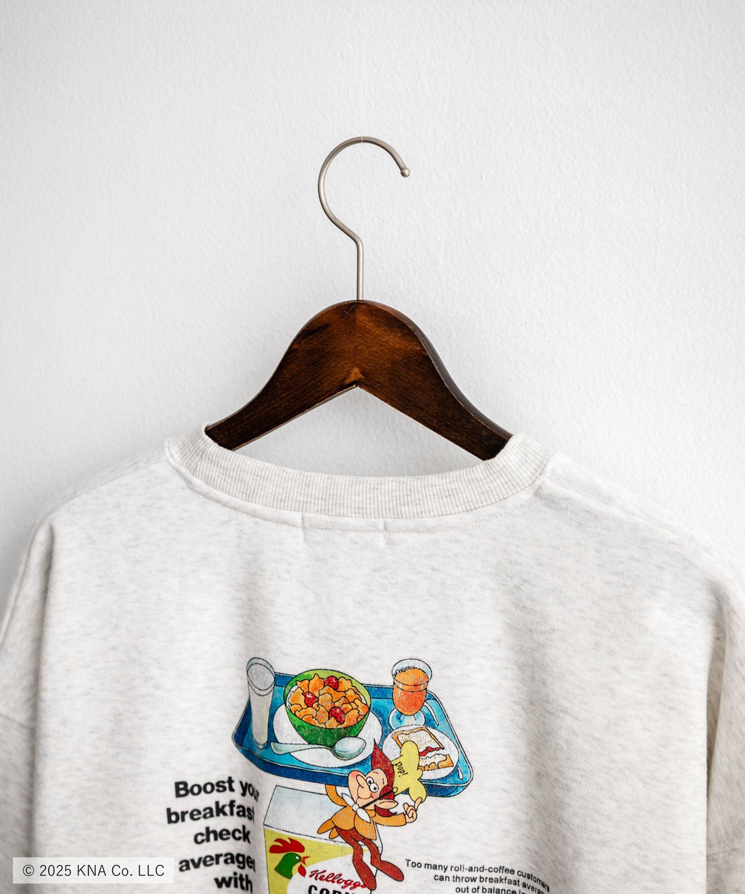 Kellogg's 別注コラボ オーバーサイズヴィンテージライクグラフィックプリント裏起毛スウェットトレーナー 15117