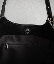 MUCENT ムセント ARMAND FRONT BUCKLE LEATHER SHOULDER BAG UNISEX PUレザーバッグ 16040